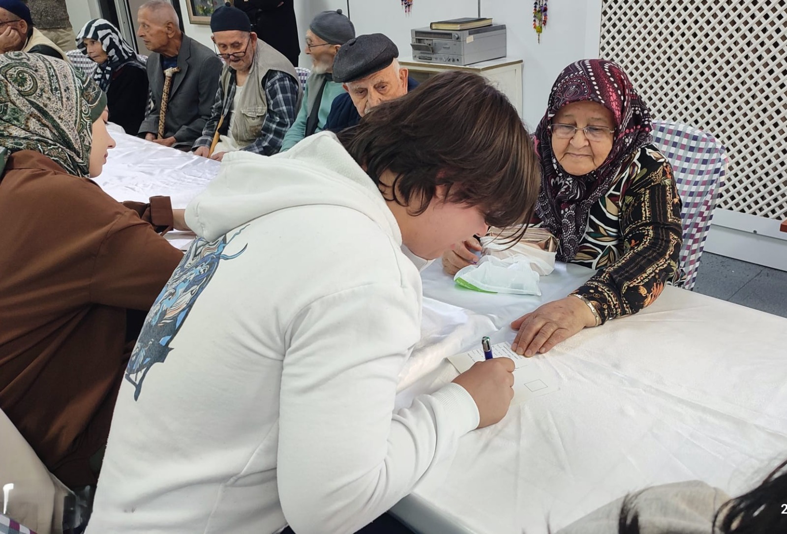 BAÜN Sağlık Bilimleri Fakültesinden 27 Kasım Dünya Kartpostal Gününde Anlamlı Etkinlik 4