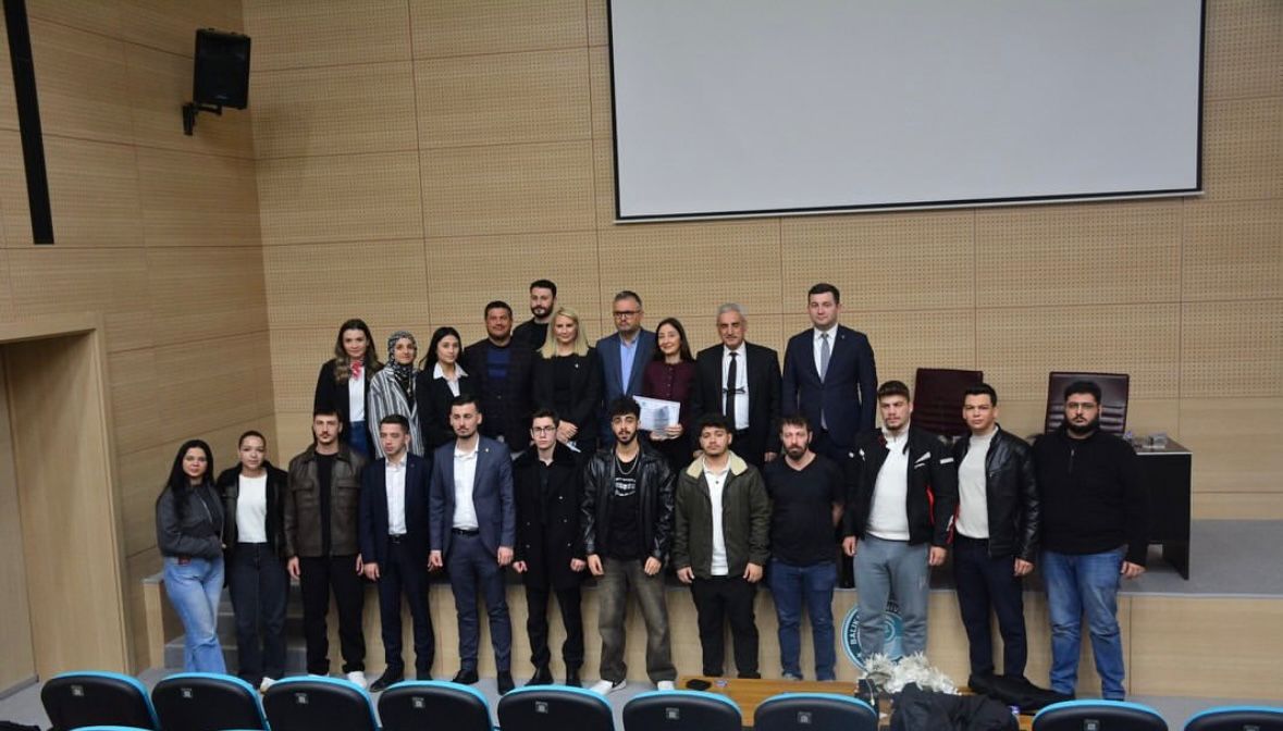 "CUMHURİYETİN 102. YILINDA ATATÜRK'Ü ANMAK VE ANLAMAK"