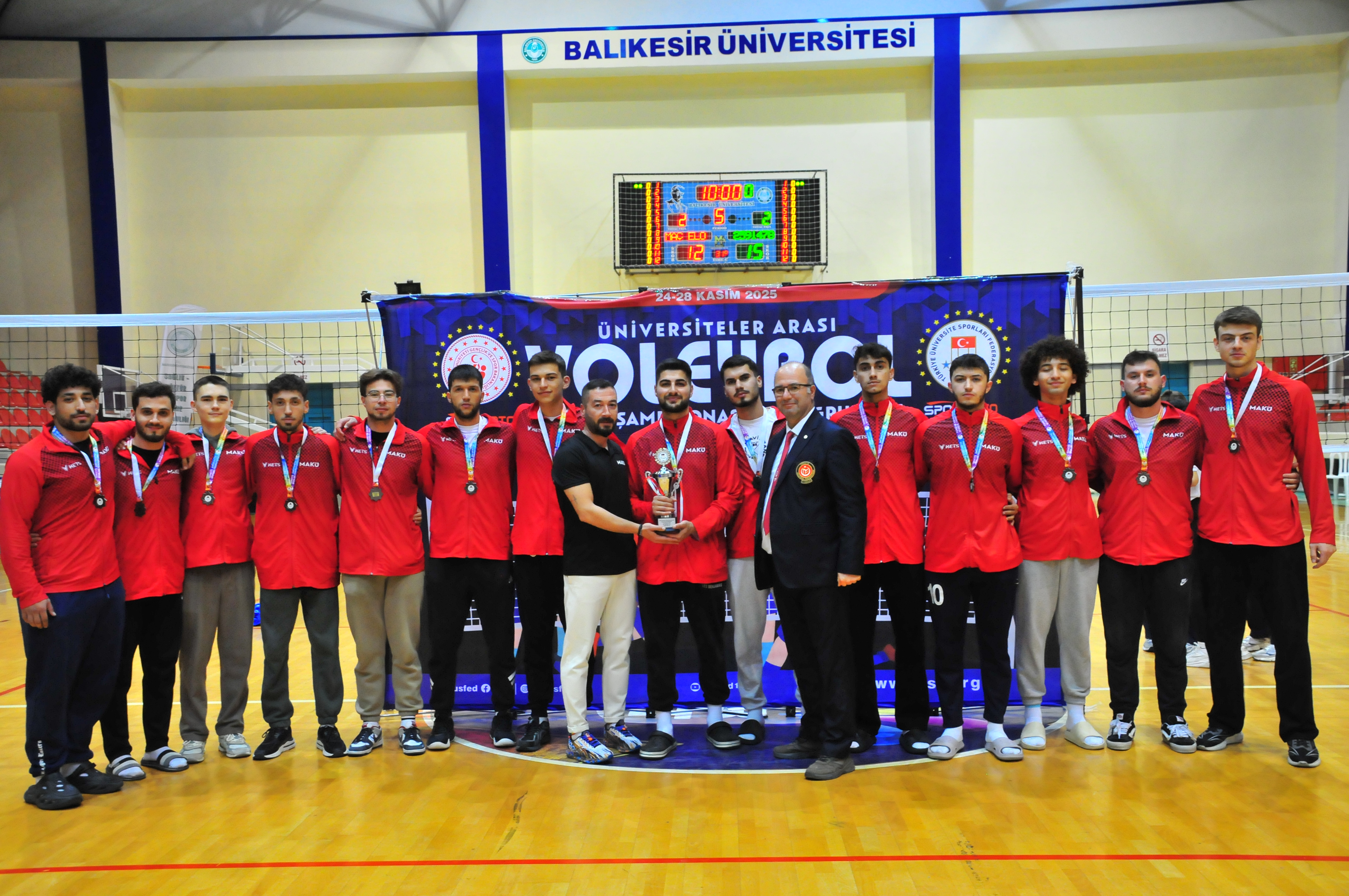 Spor Dostu Kampüs BAUN Kadın Voleybol Takımından Büyük Başarı Ünilig de Birincilik Kupası 10