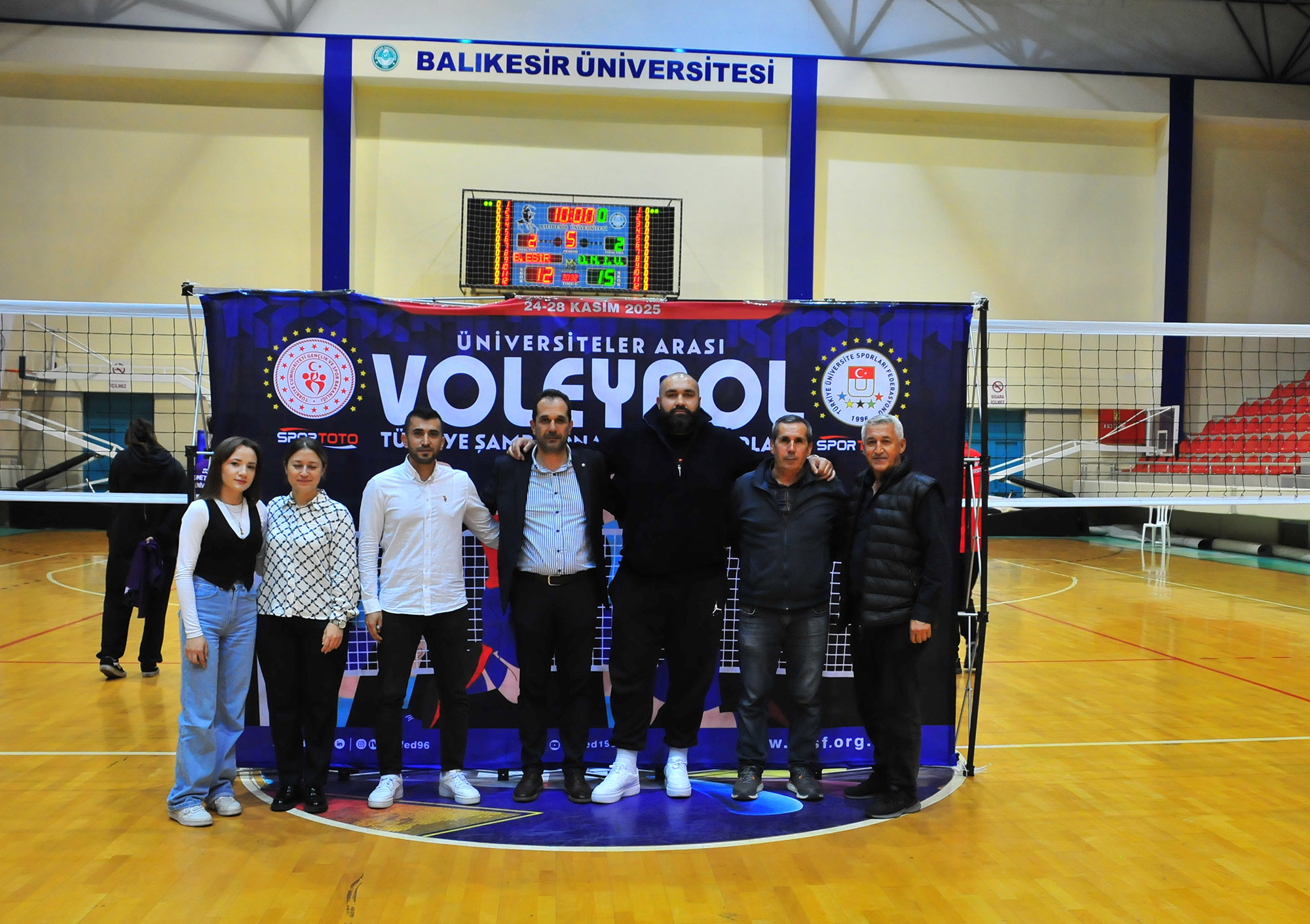 Spor Dostu Kampüs BAÜN’de Kadın Voleybol Takımından Büyük Başarı: Ünilig’de Birincilik Kupası 10
