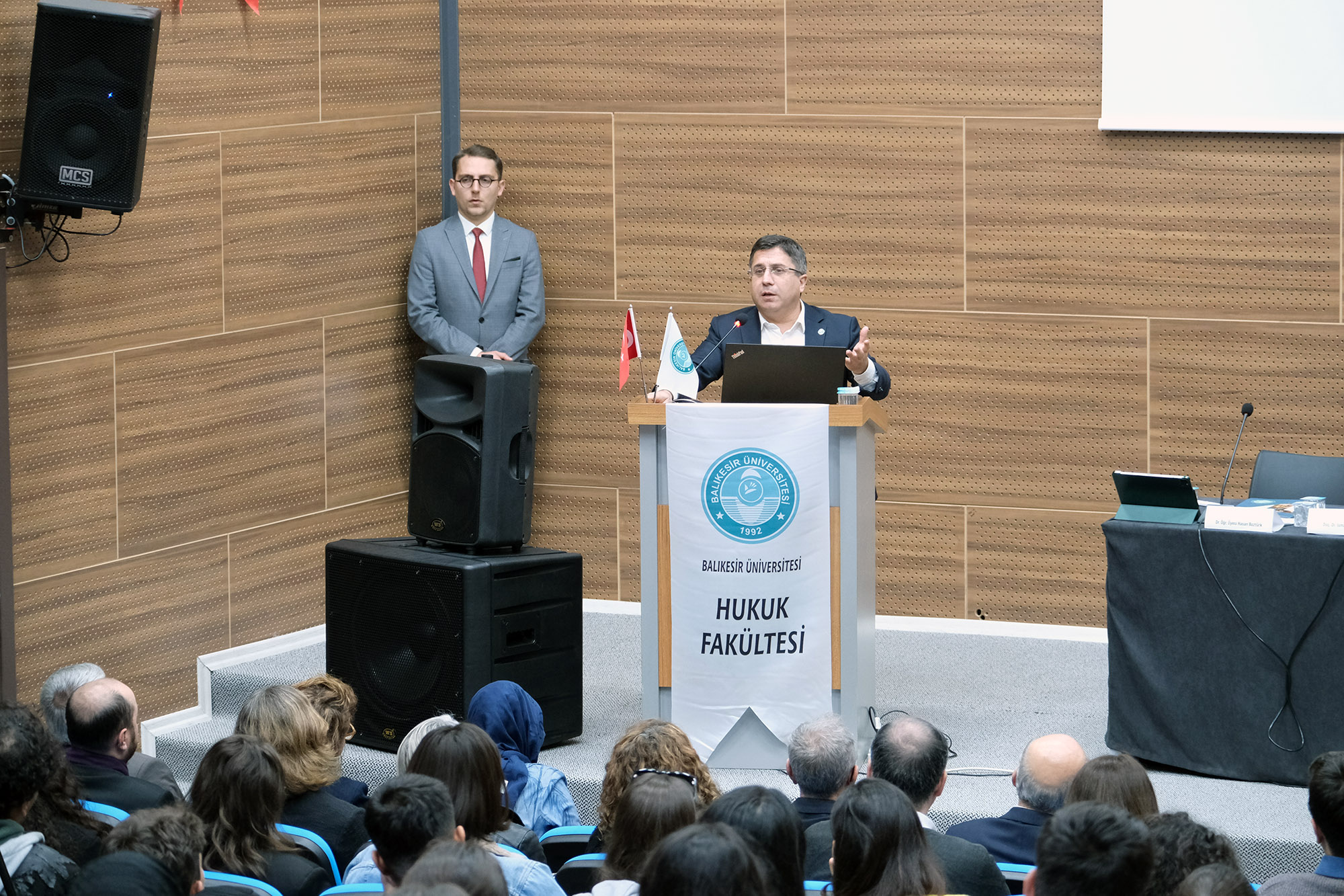 BAÜN’den Uluslararası Hukuka Önemli Katkı: Savaş ve Çatışma Konferansı Gerçekleştirildi 7