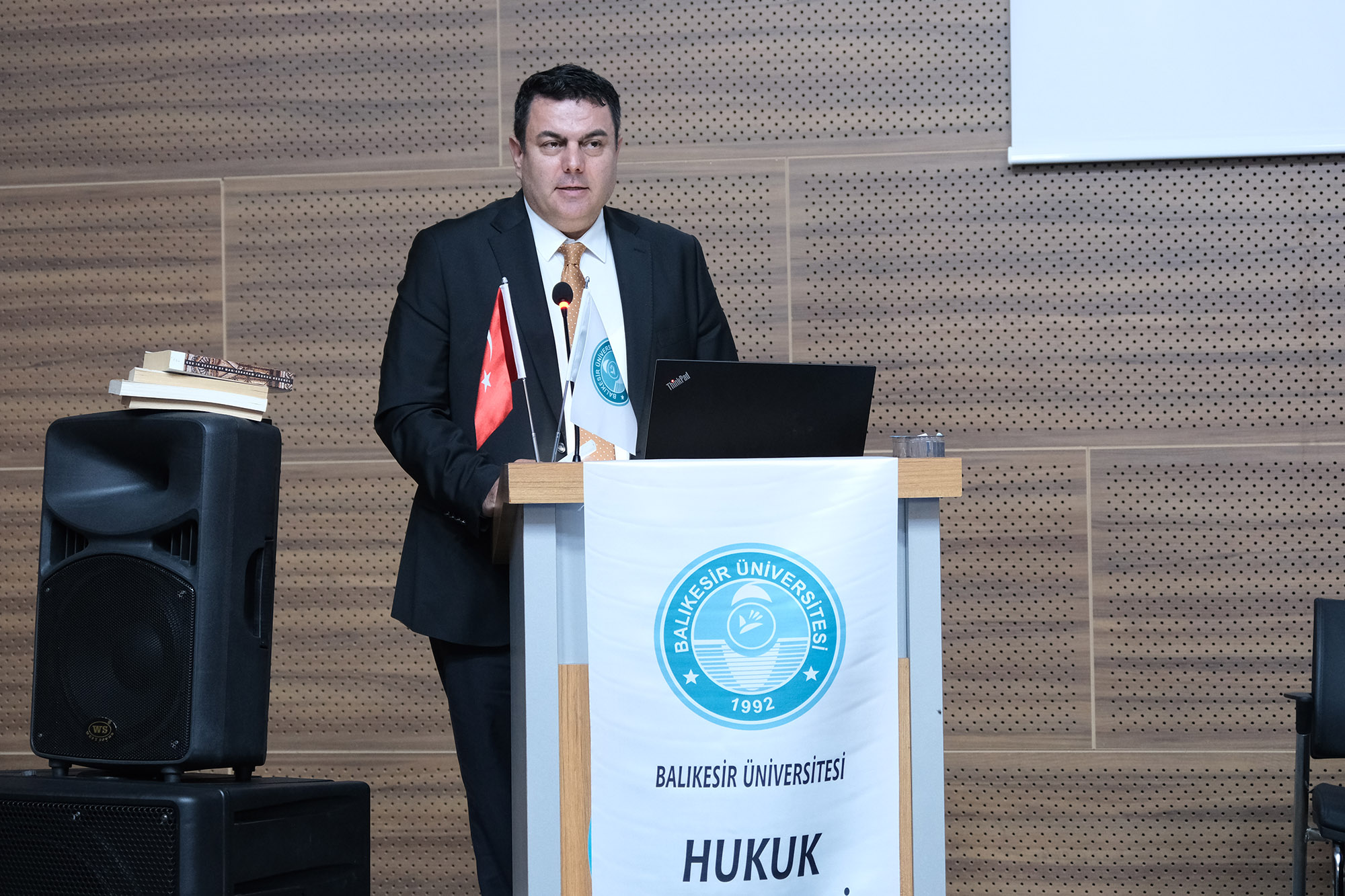 BAÜN’den Uluslararası Hukuka Önemli Katkı: Savaş ve Çatışma Konferansı Gerçekleştirildi 11