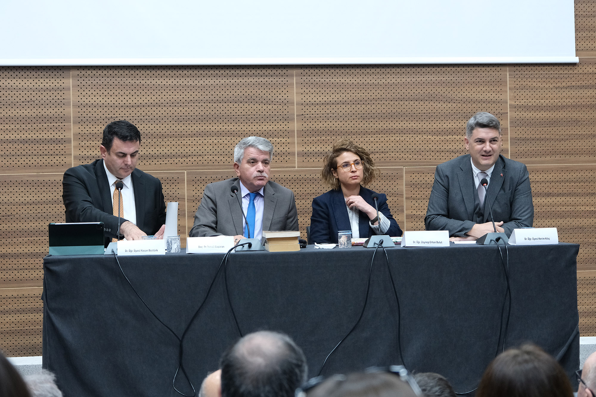 BAÜN’den Uluslararası Hukuka Önemli Katkı: Savaş ve Çatışma Konferansı Gerçekleştirildi 9