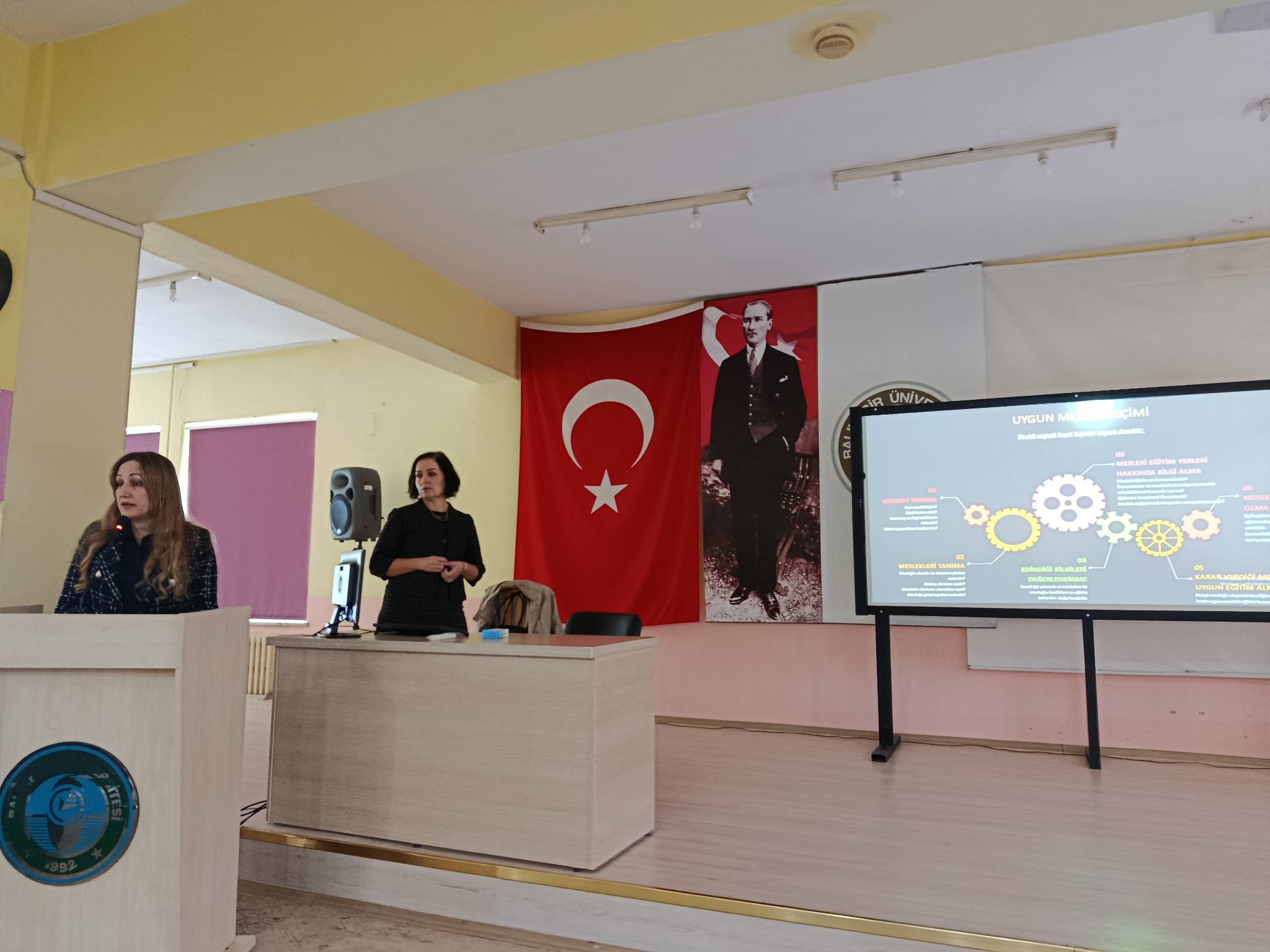 An education/training on Job Search Skills, CV Preparation, and Interview Techniques was organized for our college students by the Edremit İŞKUR District Directorate