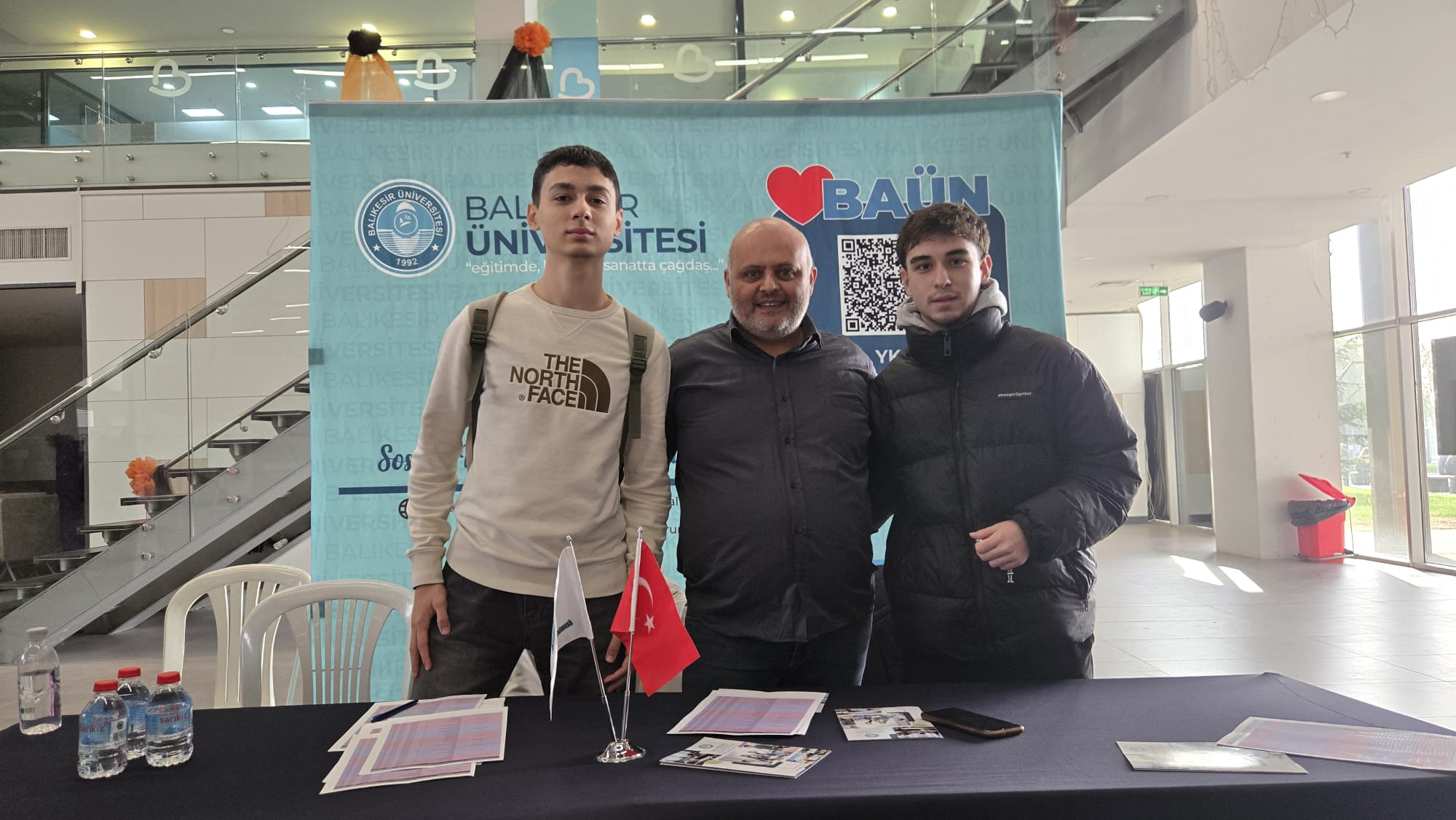 Ünilook Üniversite Tanıtım ve Tercih Günlerinde Balıkesir Üniversitesi Standına Yoğun İlgi 2