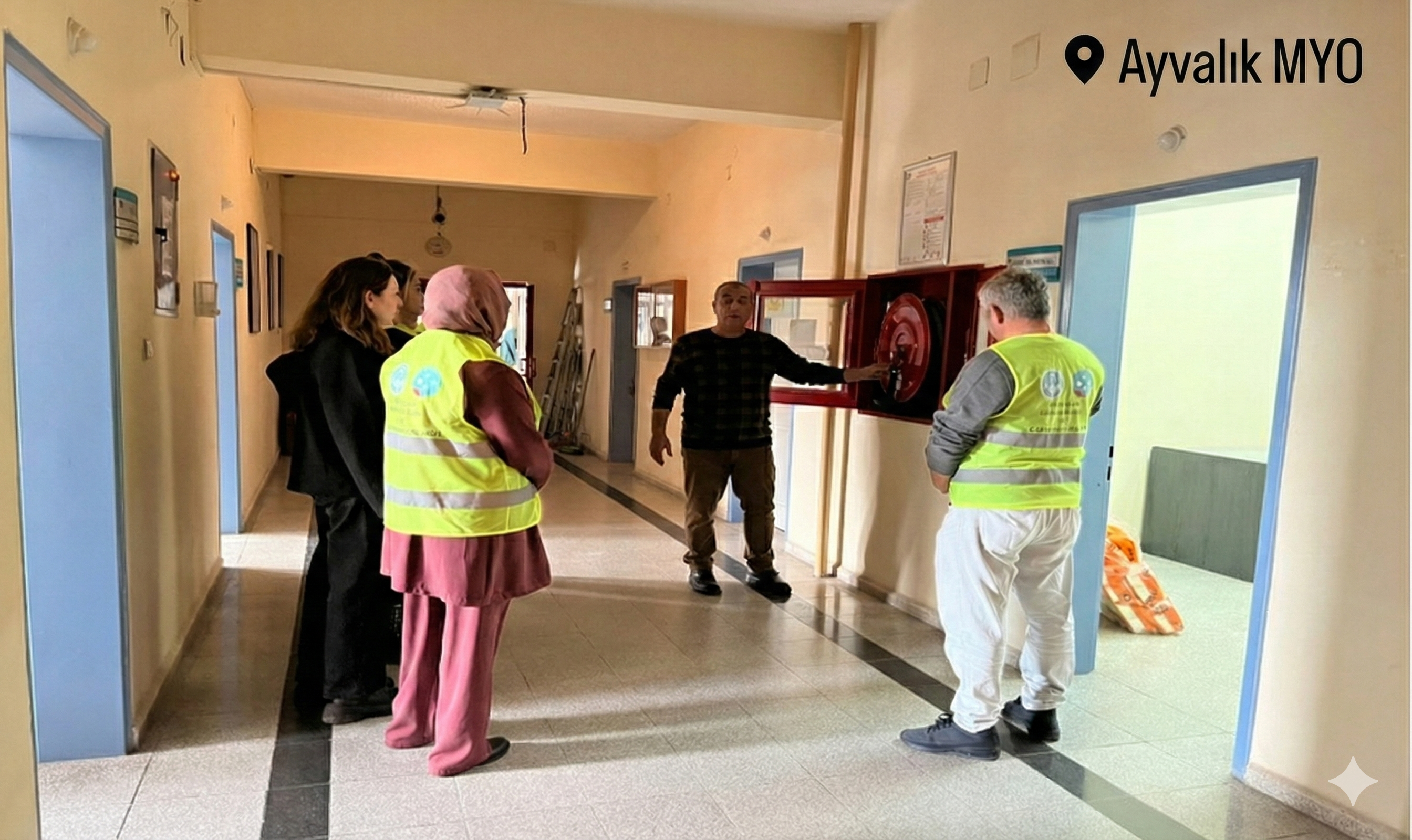 Üniversitemiz Genelinde Kapsamlı "İlk Yardım, Tahliye, Yangın ve Deprem Tatbikatları" Başarıyla Gerçekleştirildi 17