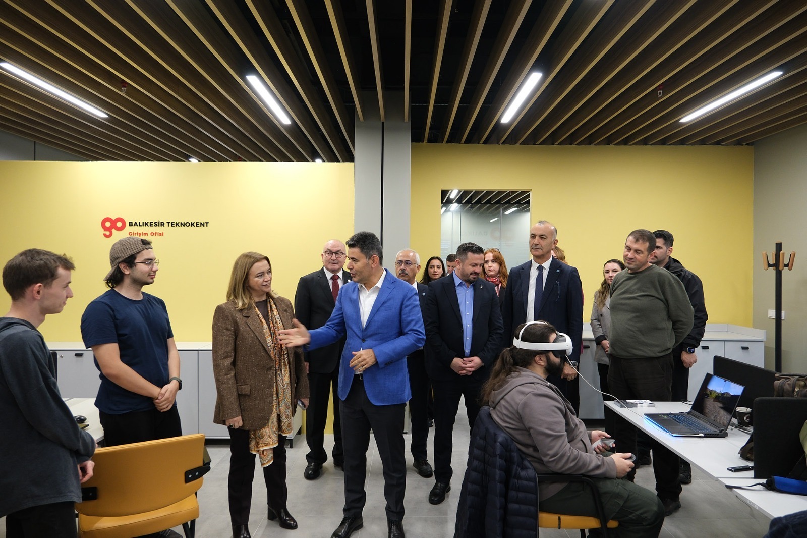 Ulaştırma ve Altyapı Bakan Yardımcısı Osman Boyraz Coşkuyla Gerçekleştirilen UFEST Balıkesir'de BAÜN’lü Öğrencilerle Buluştu 18