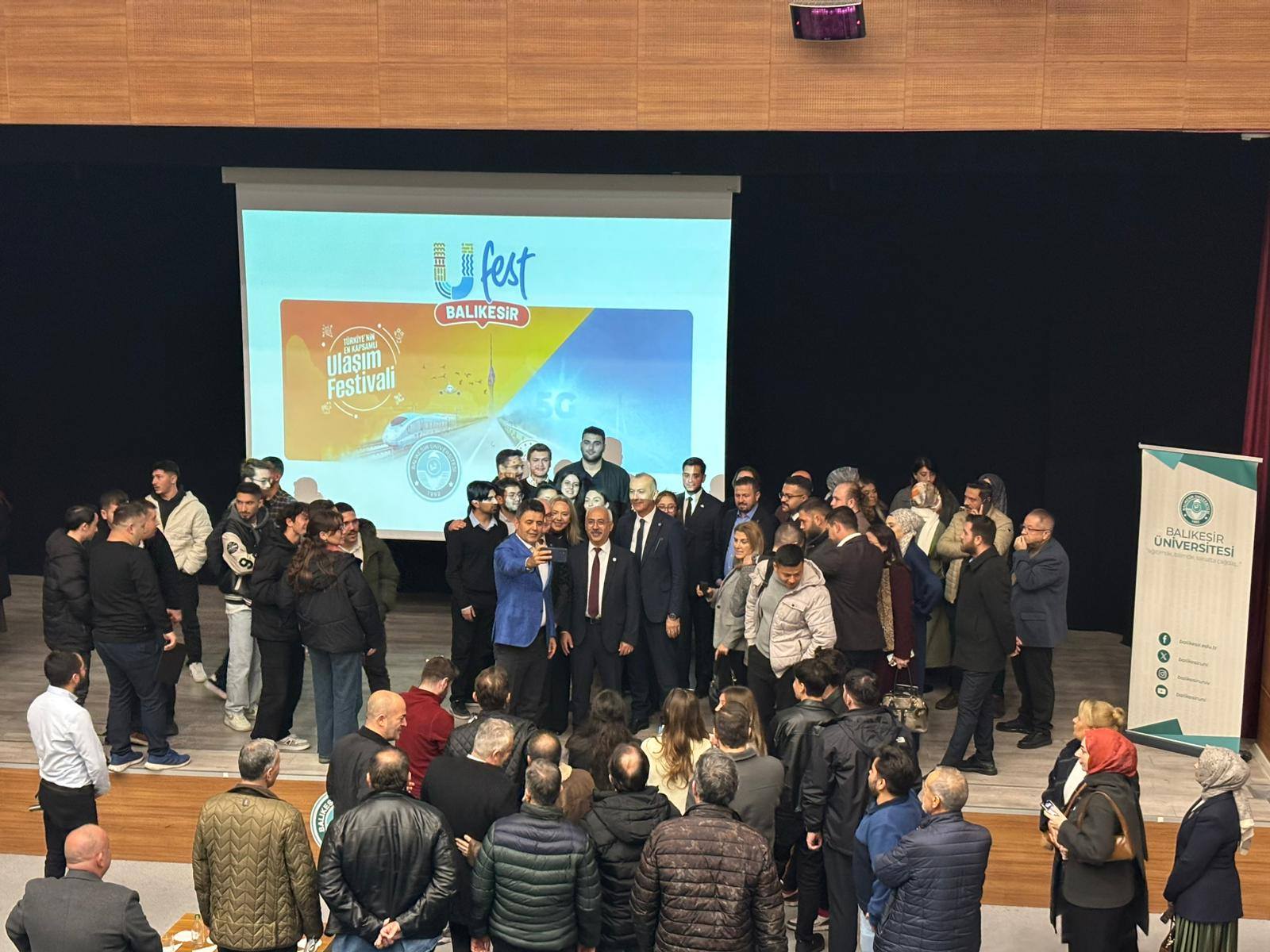 Ulaştırma ve Altyapı Bakan Yardımcısı Osman Boyraz, UFEST Kapsamında BAÜN TTO Standını Ziyaret Etti 1