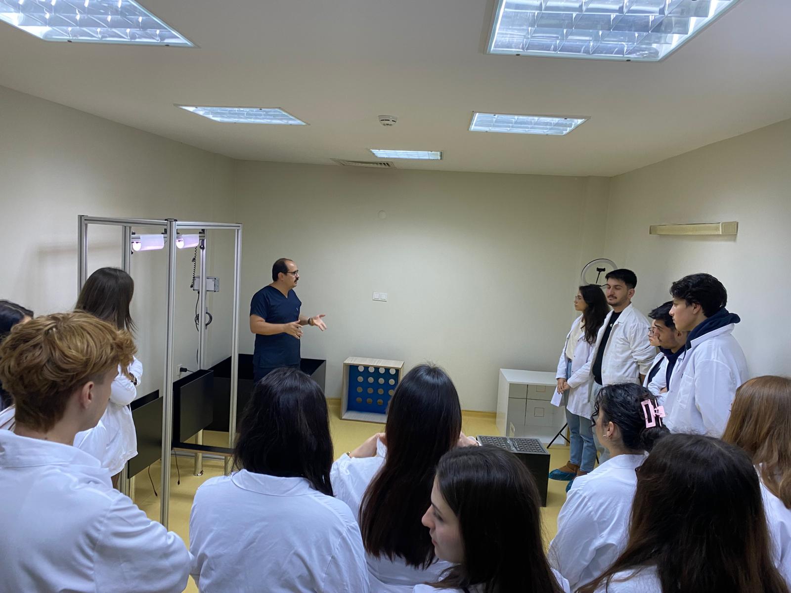 Laborant ve Veteriner Sağlık Programı Teknik Gezisi Gerçekleştirildi. 6