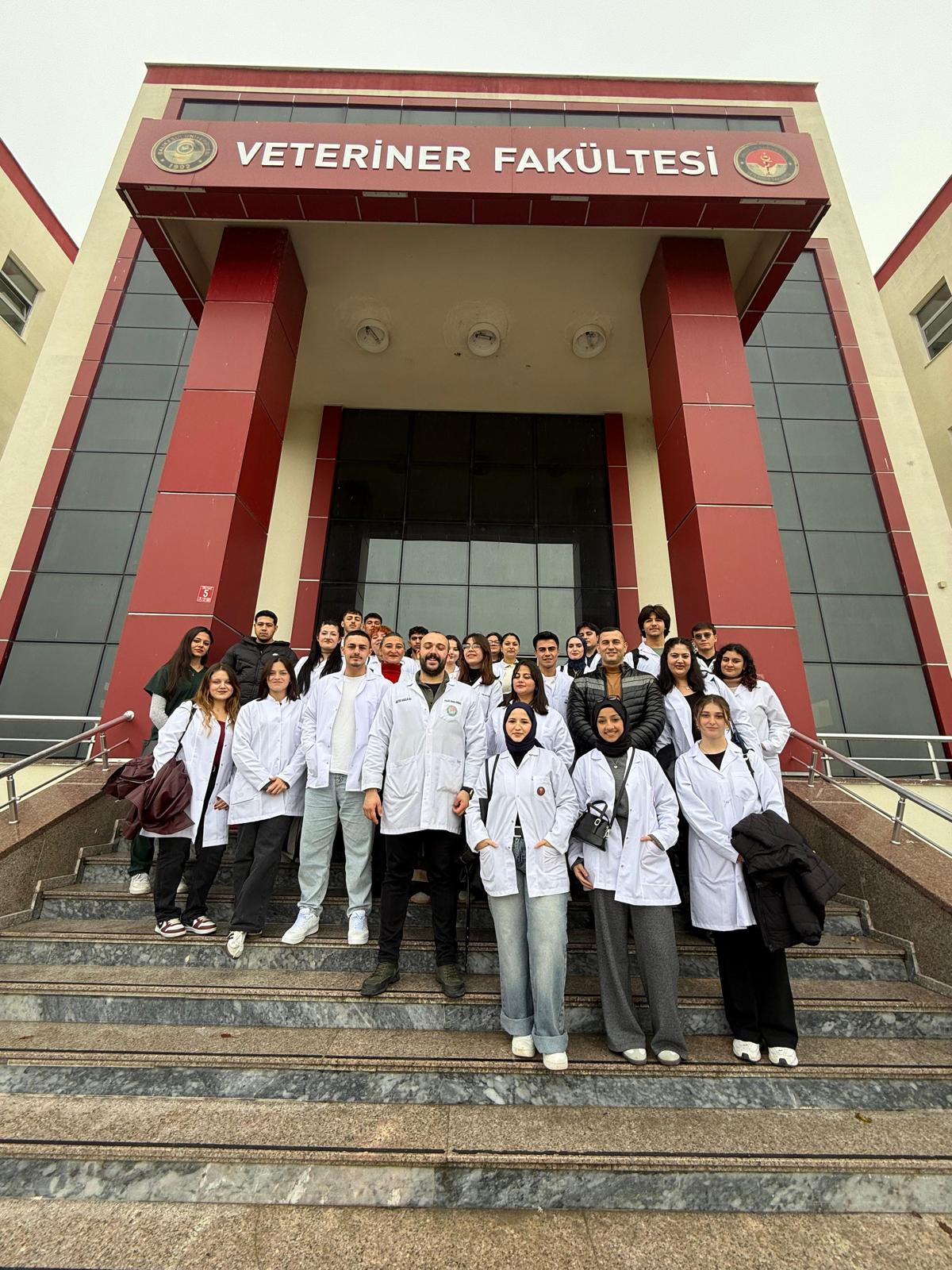 Laborant ve Veteriner Sağlık Programı Teknik Gezisi Gerçekleştirildi. 5