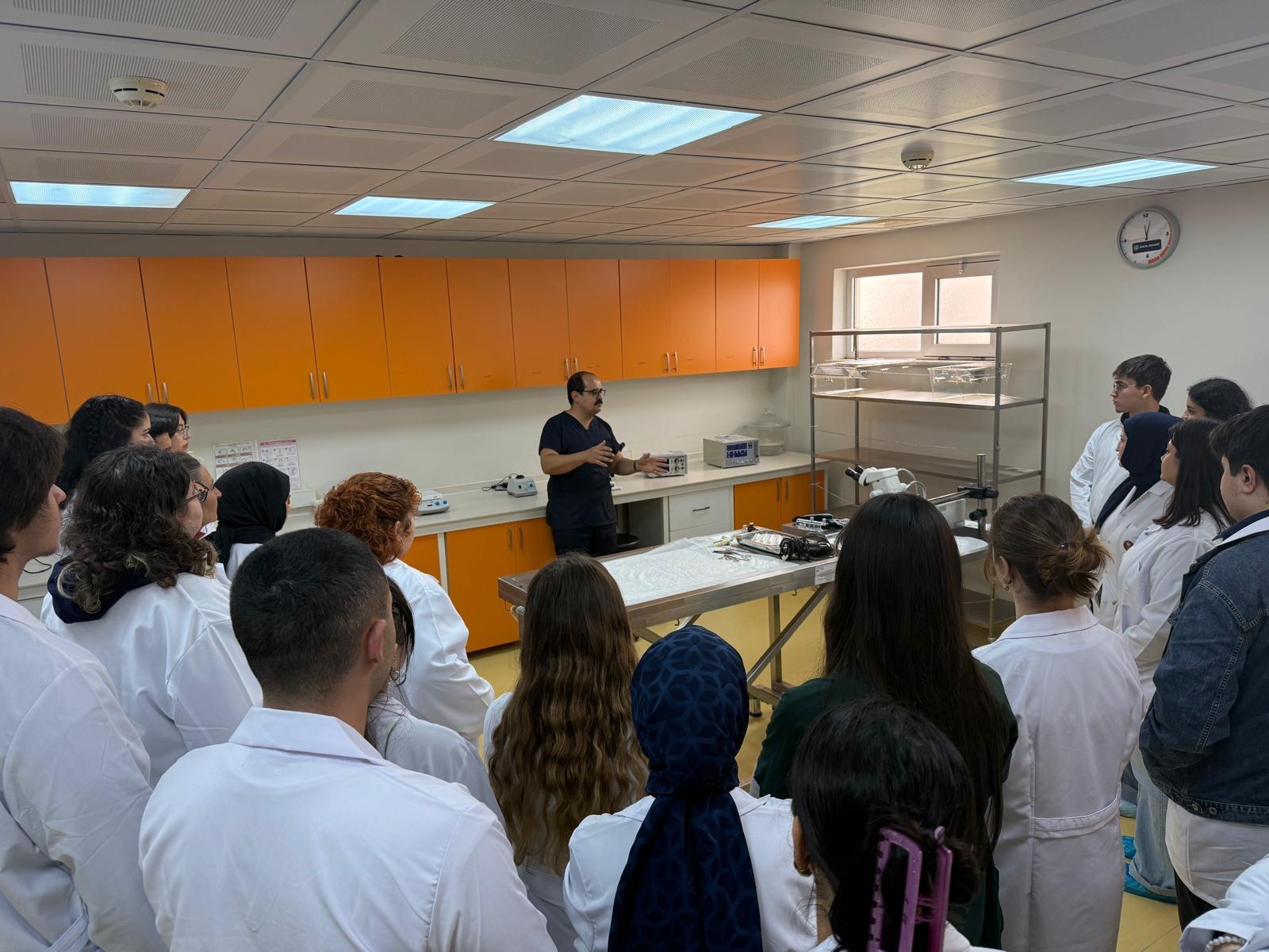 Laborant ve Veteriner Sağlık Programı Teknik Gezisi Gerçekleştirildi. 2