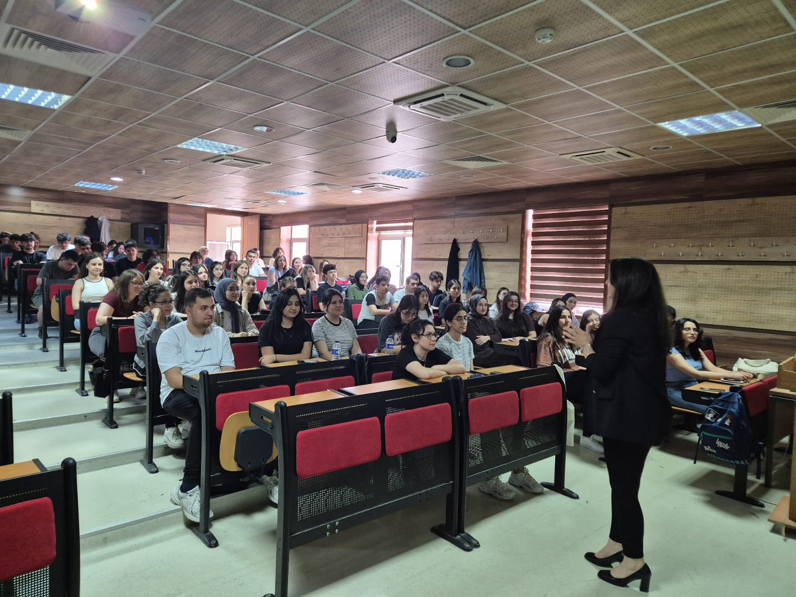 BAUN KAGEM Conducted "Effective Resume Preparation Techniques" Training for Medical Faculty Students 2