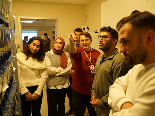 Fakültemiz 5. Sınıf öğrencileri, İzmir Biyotıp ve Genom Merkezi’ne ziyaret gerçekleştirdi. 5