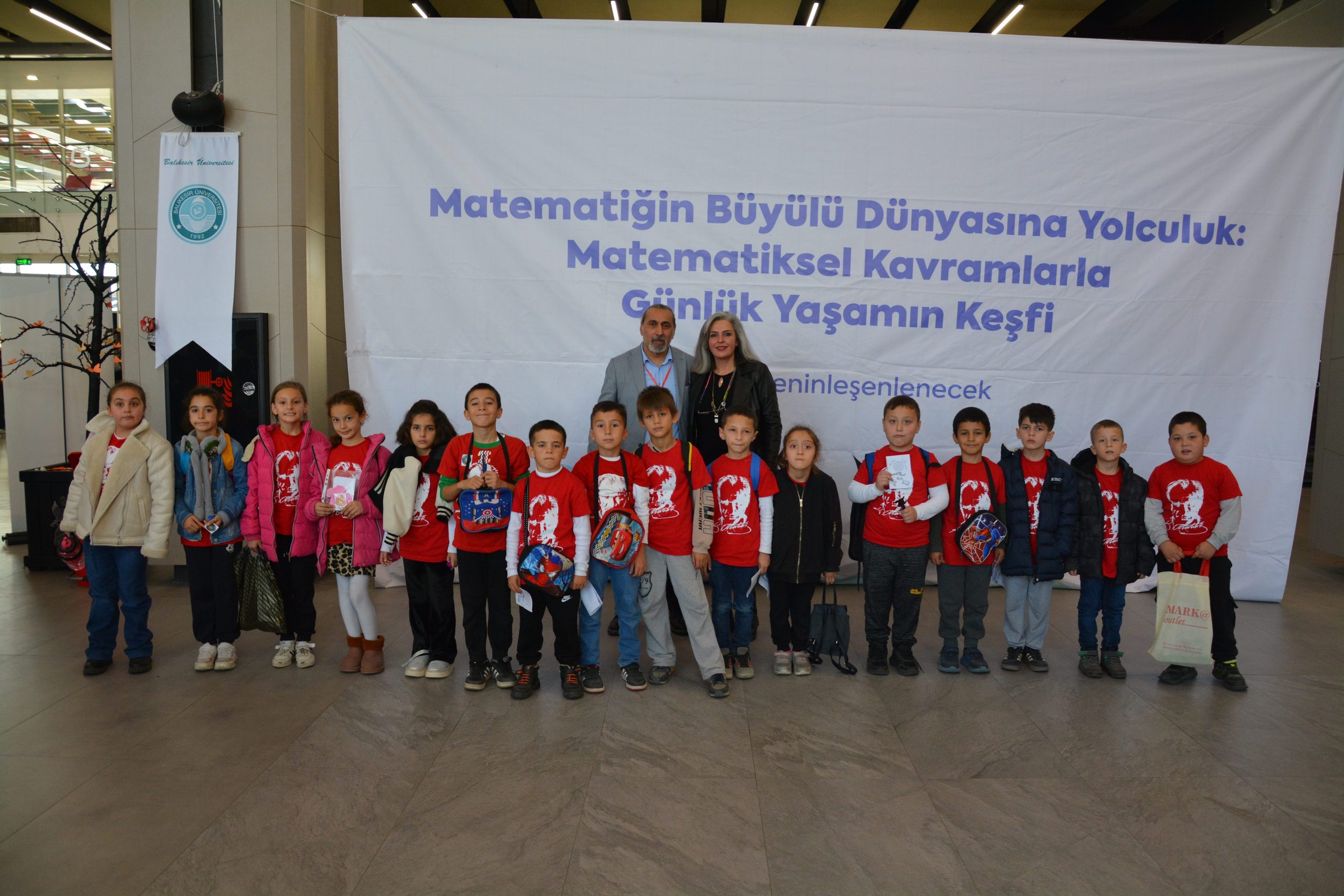 Matematiğin Büyülü Dünyasına Yolculuk Bilim Şenliği 6 Binin Üzerinde Katılımcıyla Büyük Coşkuyla Gerçekleşti 35