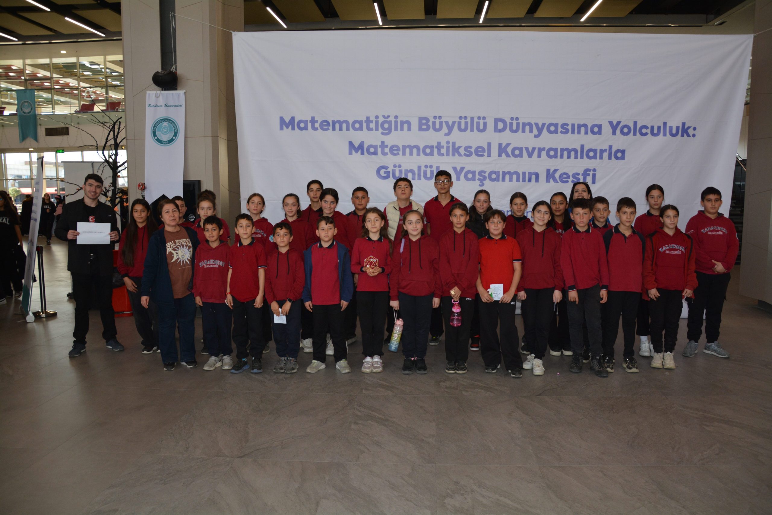 Matematiğin Büyülü Dünyasına Yolculuk Bilim Şenliği 6 Binin Üzerinde Katılımcıyla Büyük Coşkuyla Gerçekleşti 34