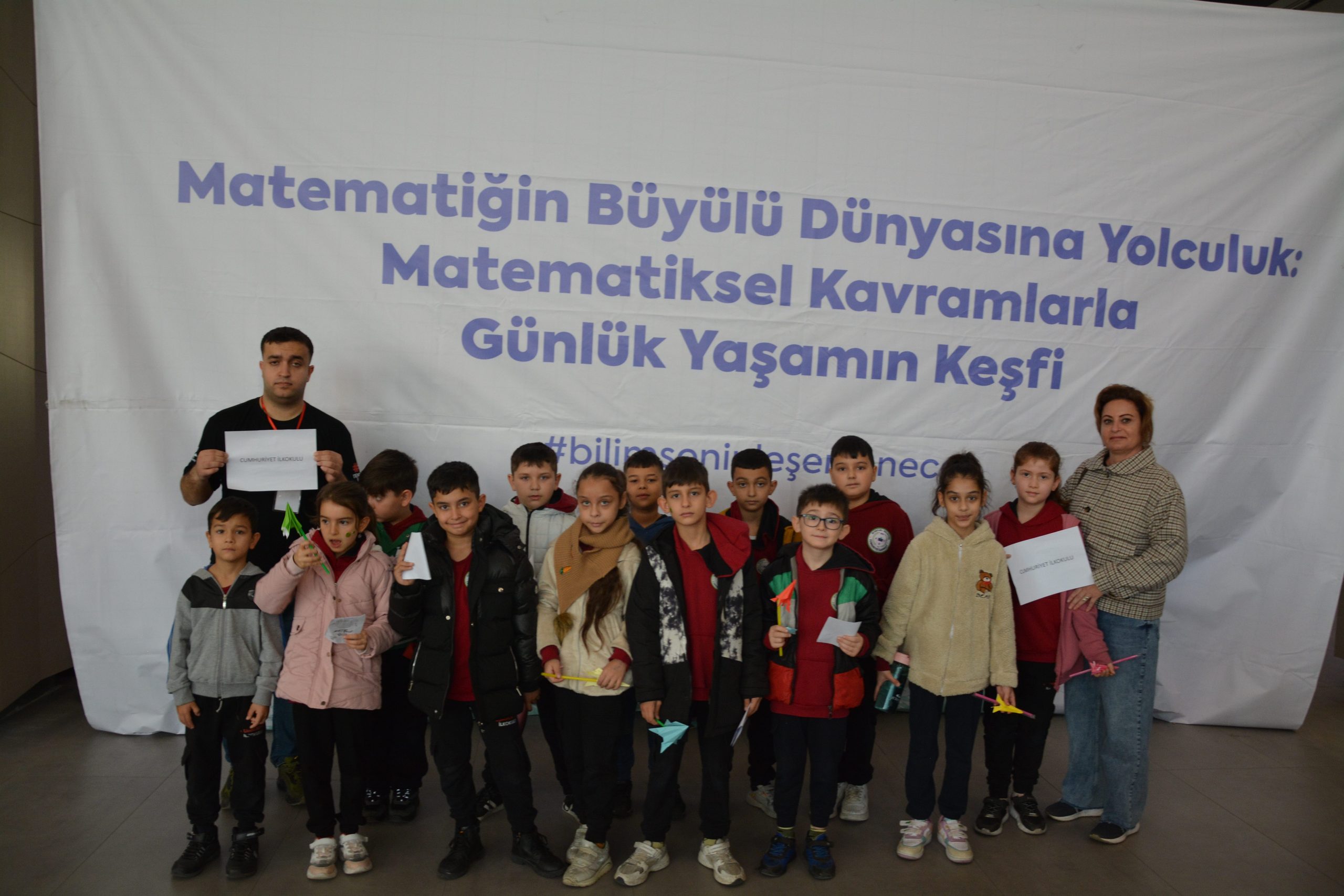 Matematiğin Büyülü Dünyasına Yolculuk Bilim Şenliği 6 Binin Üzerinde Katılımcıyla Büyük Coşkuyla Gerçekleşti 79