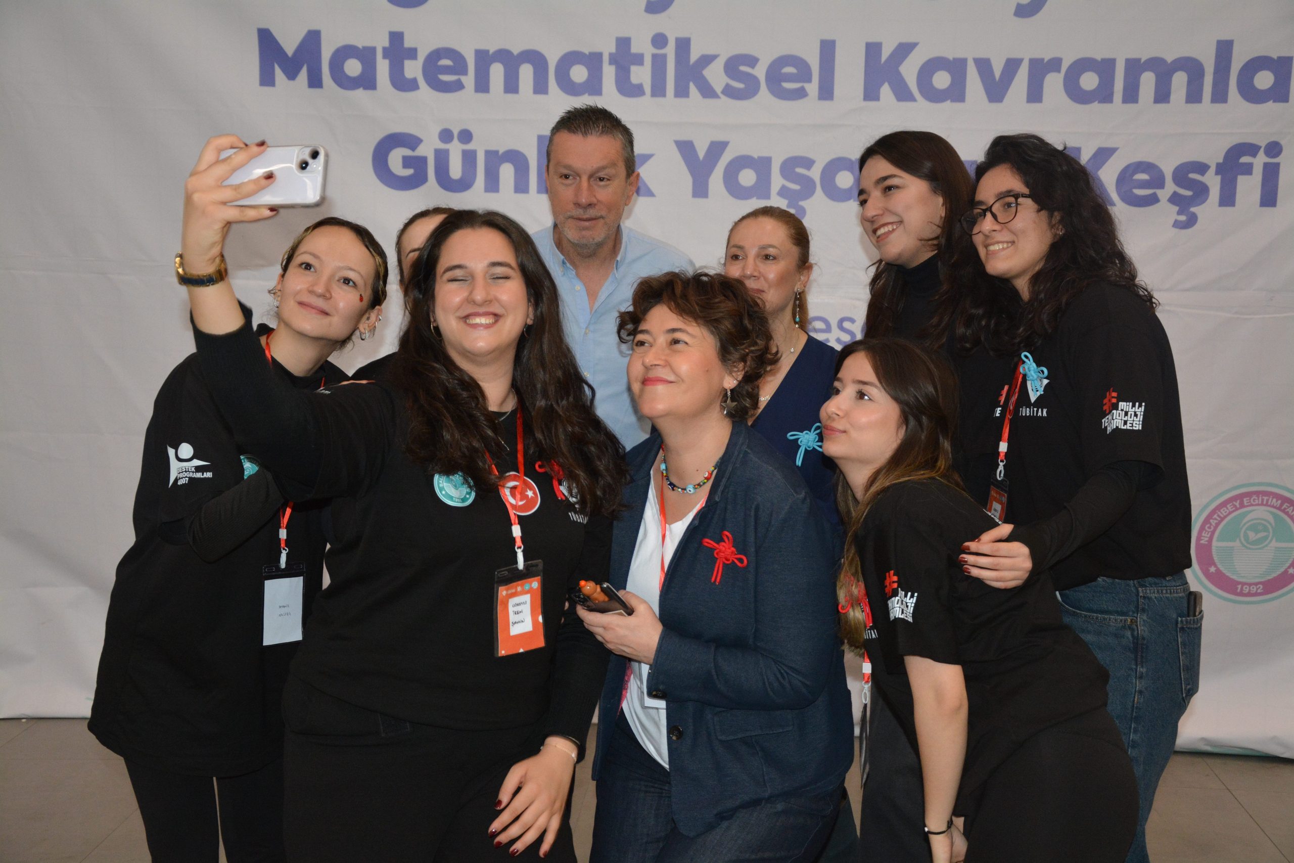 Matematiğin Büyülü Dünyasına Yolculuk Bilim Şenliği 6 Binin Üzerinde Katılımcıyla Büyük Coşkuyla Gerçekleşti 98