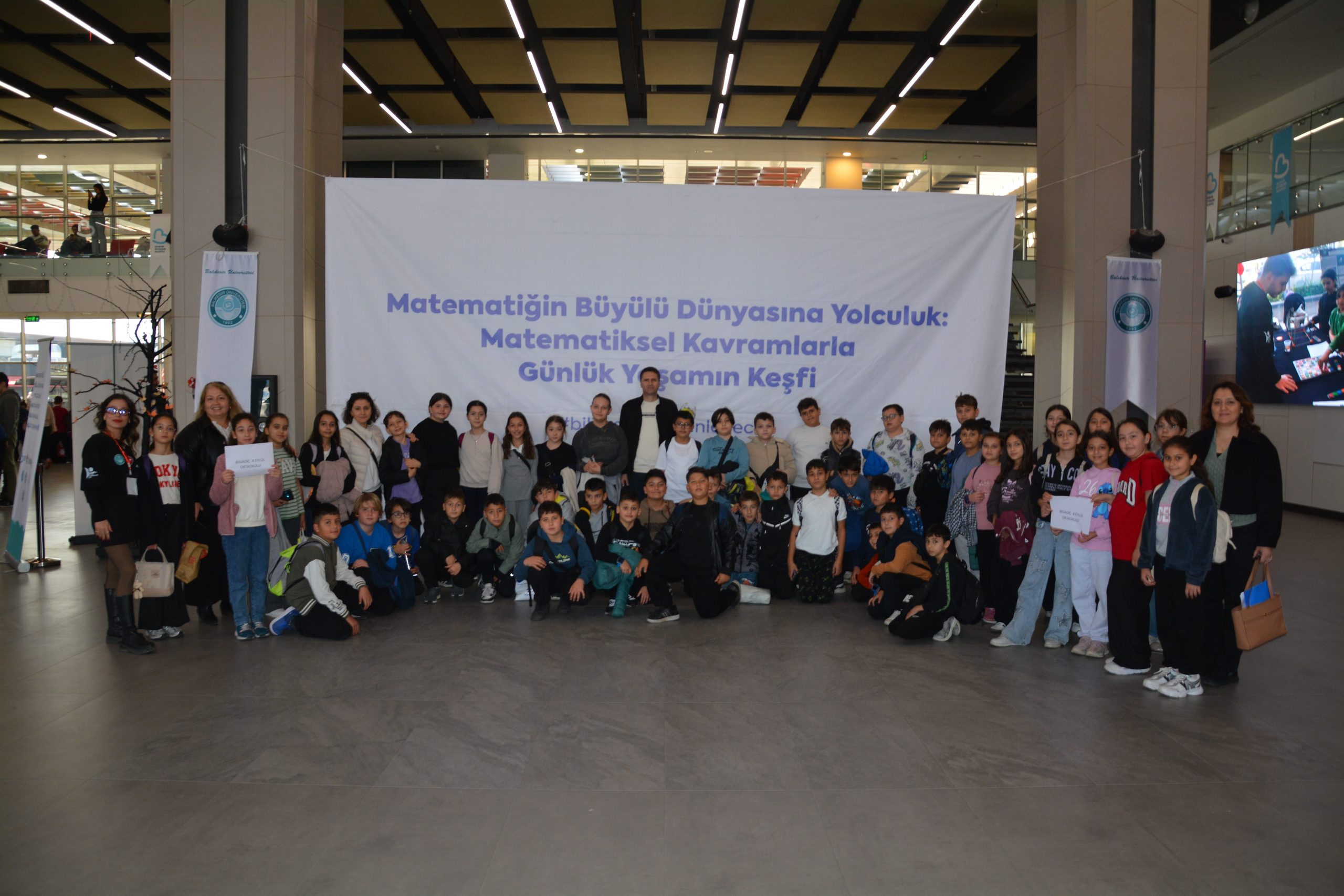 Matematiğin Büyülü Dünyasına Yolculuk Bilim Şenliği 6 Binin Üzerinde Katılımcıyla Büyük Coşkuyla Gerçekleşti 105