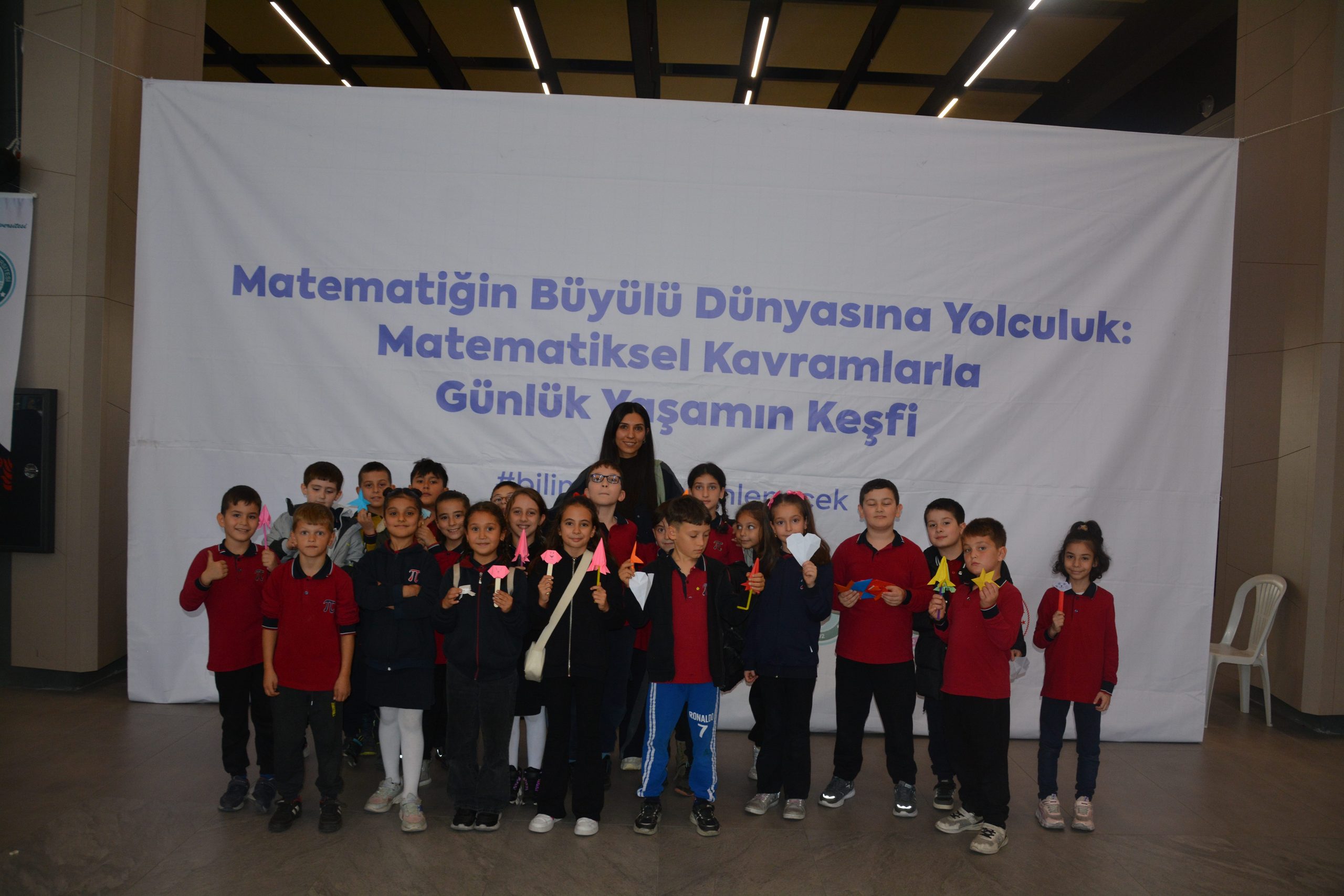 Matematiğin Büyülü Dünyasına Yolculuk Bilim Şenliği 6 Binin Üzerinde Katılımcıyla Büyük Coşkuyla Gerçekleşti 117