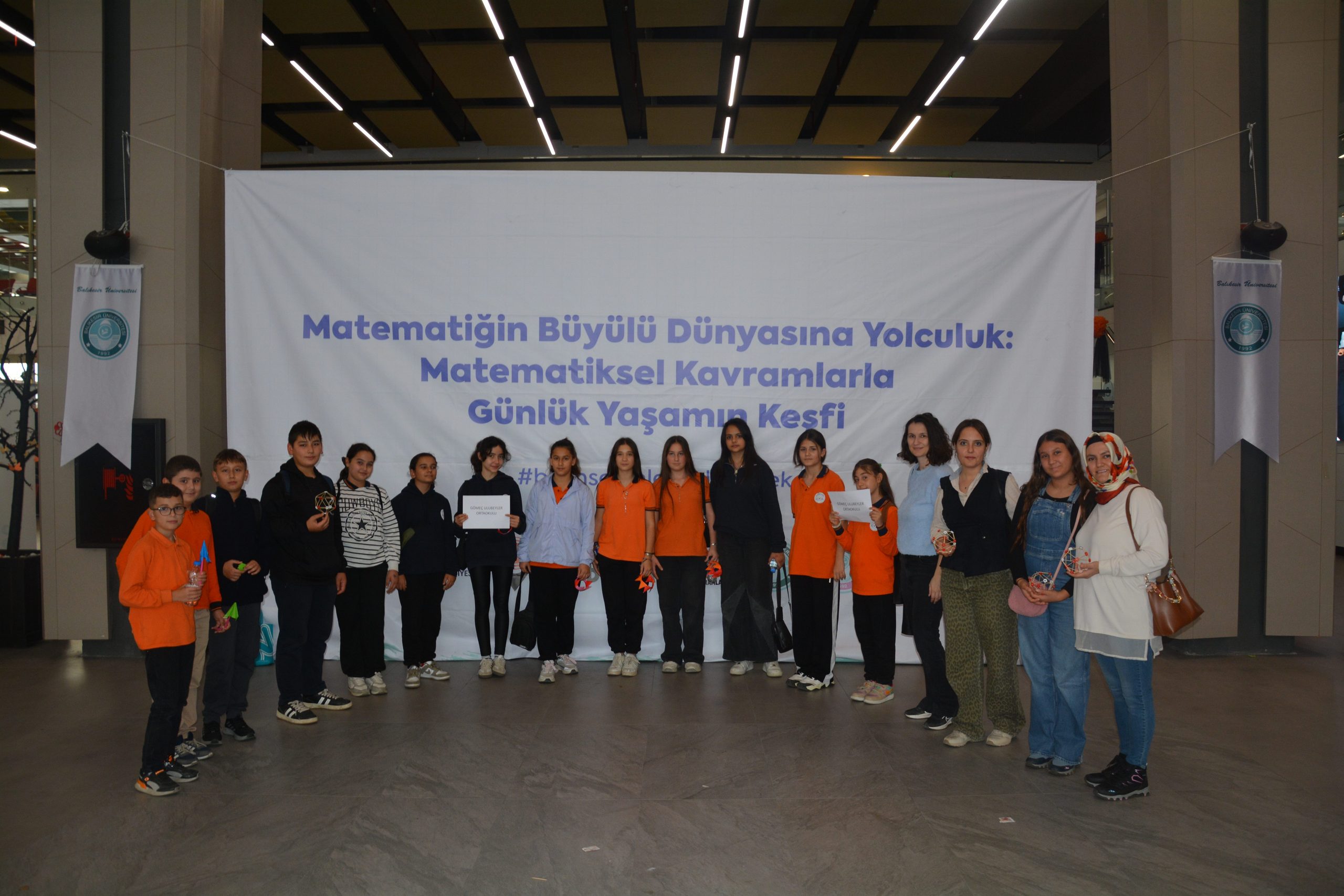 Matematiğin Büyülü Dünyasına Yolculuk Bilim Şenliği 6 Binin Üzerinde Katılımcıyla Büyük Coşkuyla Gerçekleşti 133