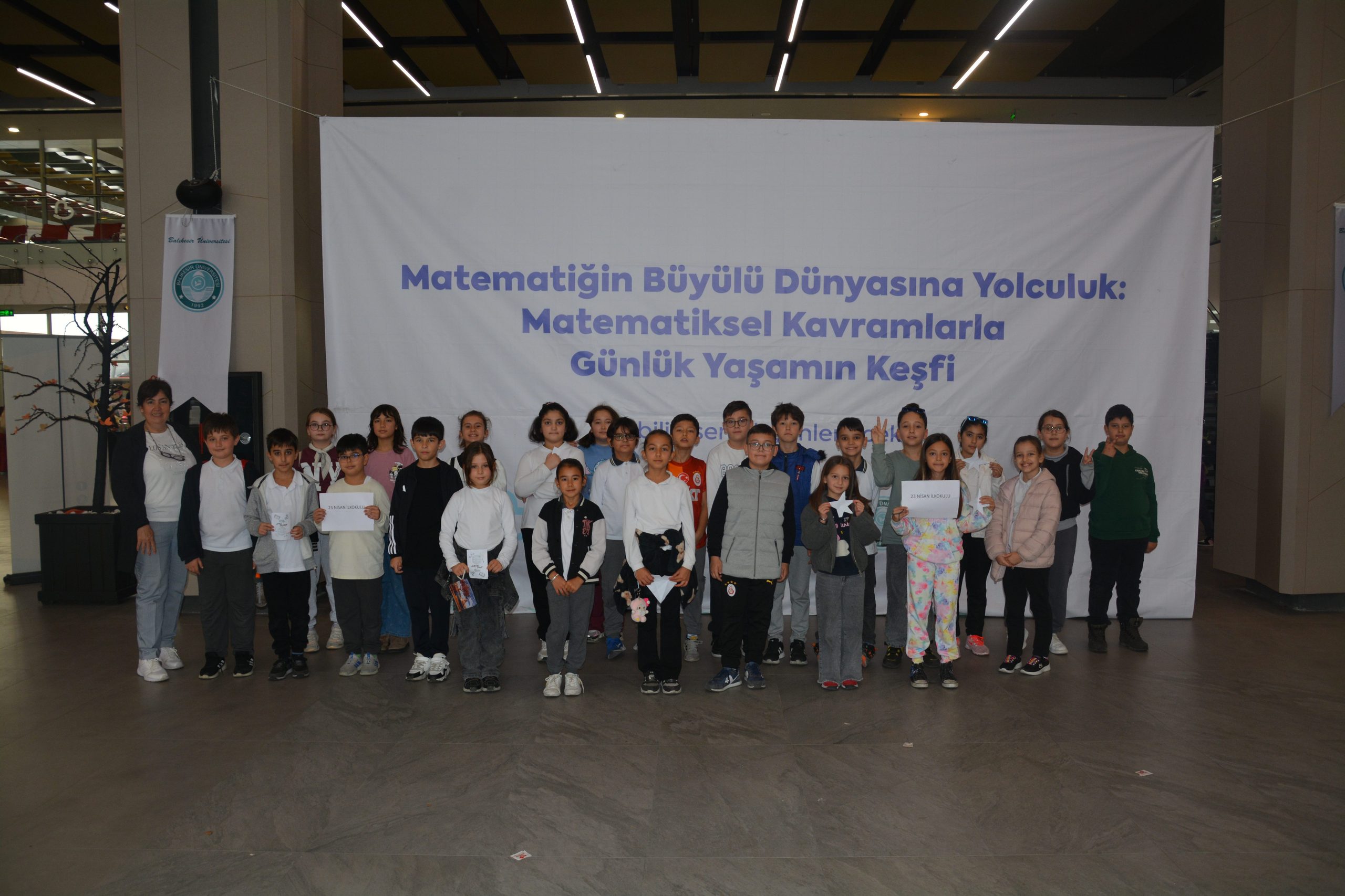 Matematiğin Büyülü Dünyasına Yolculuk Bilim Şenliği 6 Binin Üzerinde Katılımcıyla Büyük Coşkuyla Gerçekleşti 137