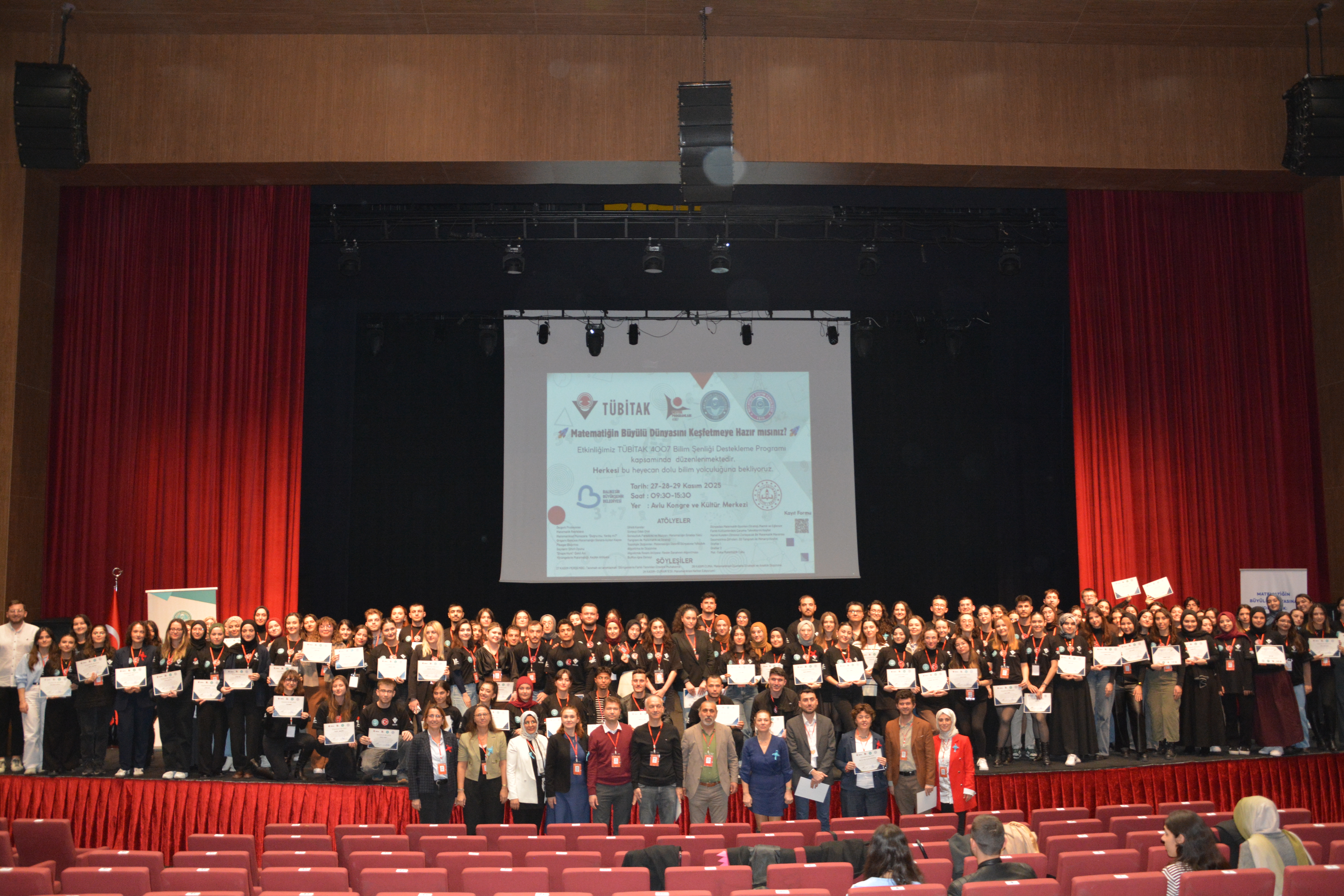 Matematiğin Büyülü Dünyasına Yolculuk Bilim Şenliği 6 Binin Üzerinde Katılımcıyla Büyük Coşkuyla Gerçekleşti