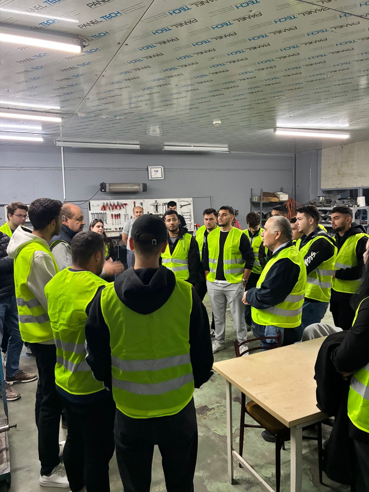 Makine ve Metal Teknolojileri Bölümü 2. Sınıf Öğrencileri ile İŞBİR SENTETİK’e Teknik Gezi Yapıldı 4