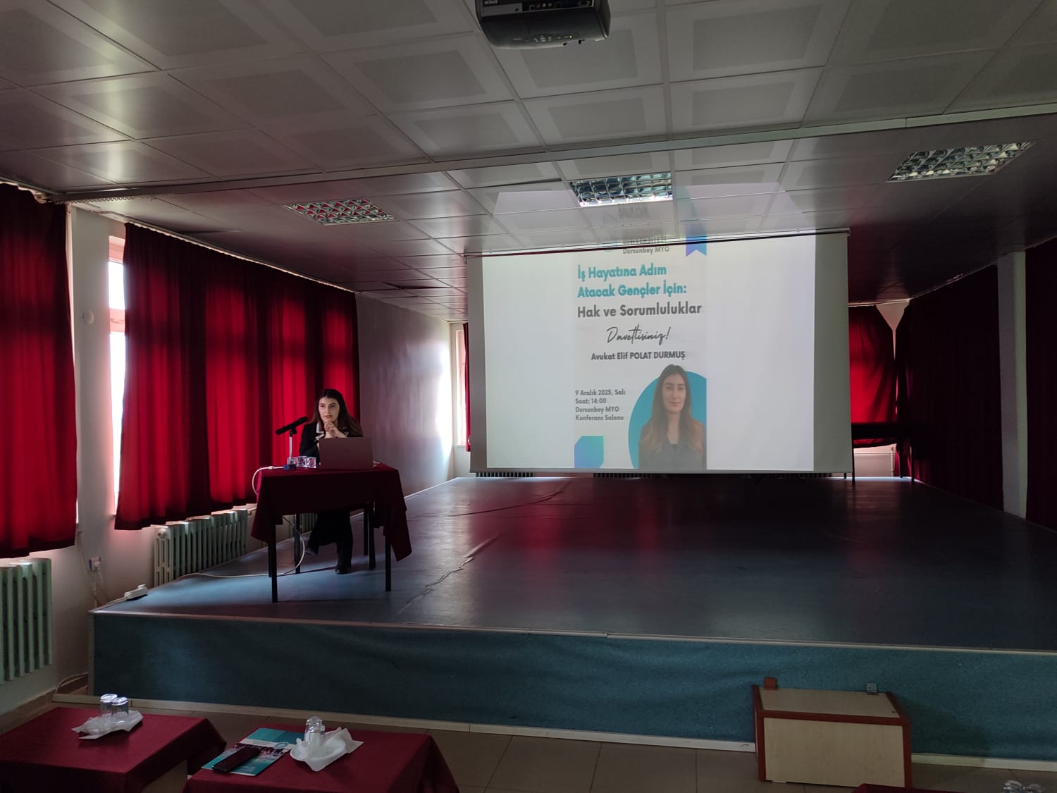 Dursunbey MYO’da “İş Hayatına Adım Atacak Gençler İçin Hak ve Sorumluluklar” Konulu Söyleşi Düzenlendi 1