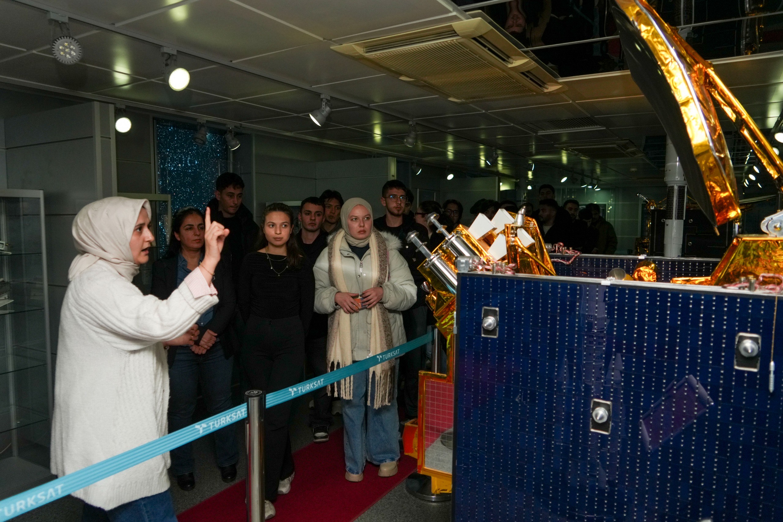 Uluslararası Elektrik Elektronik Mühendislik Topluluğu (IEEE) TÜRKSAT Gezisi Etkinliği 4