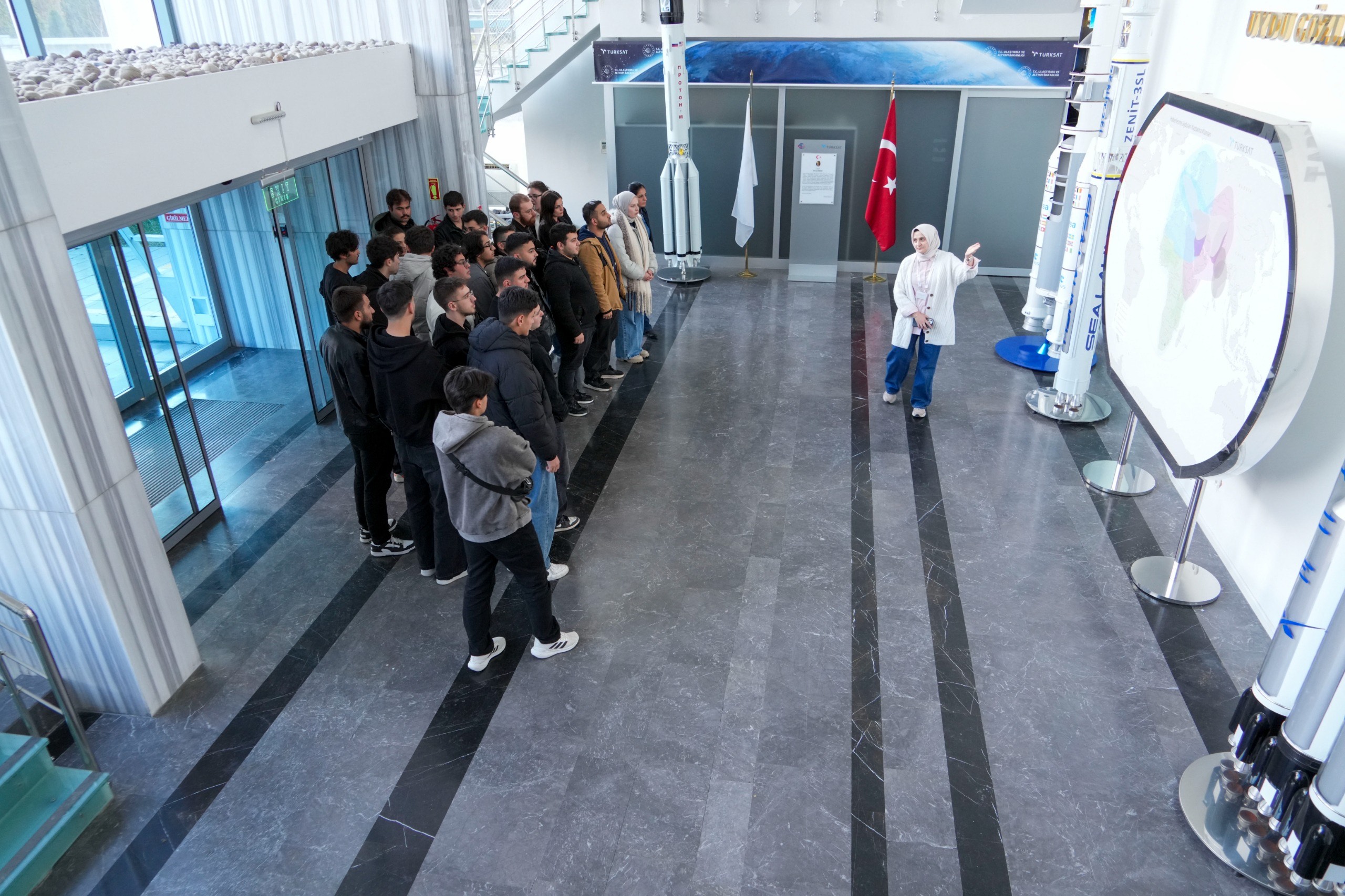 Uluslararası Elektrik Elektronik Mühendislik Topluluğu (IEEE) TÜRKSAT Gezisi Etkinliği 3