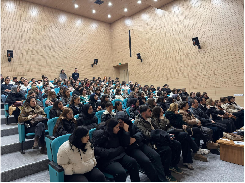 Cumhuriyet’te Kadın ve Aileye Sosyolojik Bakış” Paneli Balıkesir Üniversitesinde Yoğun İlgi Gördü 3
