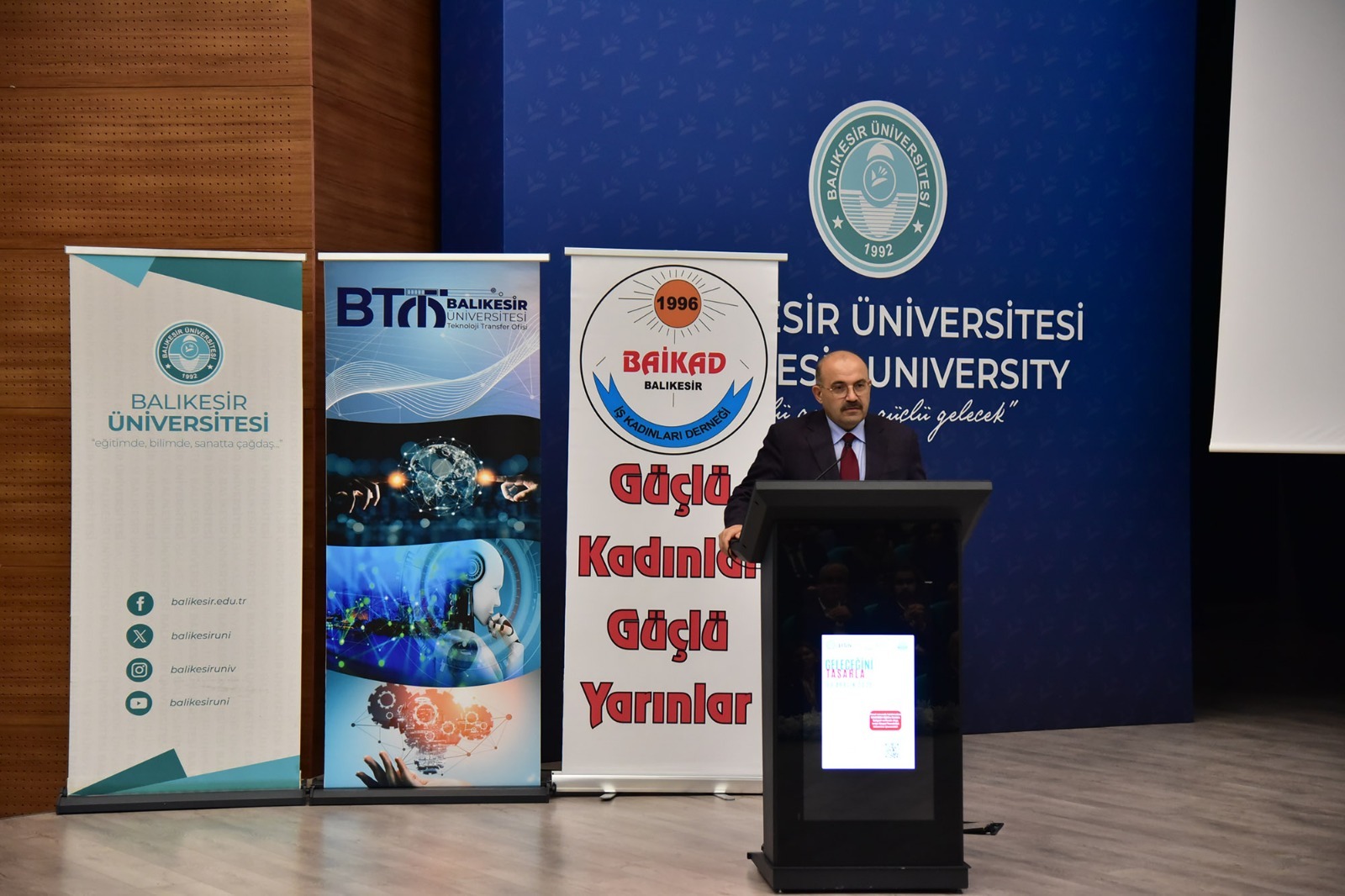BAÜN’de Geleceğe Yön Veren Buluşma: “Geleceğini Tasarla” Paneli Yoğun İlgiyle Gerçekleştirildi 7