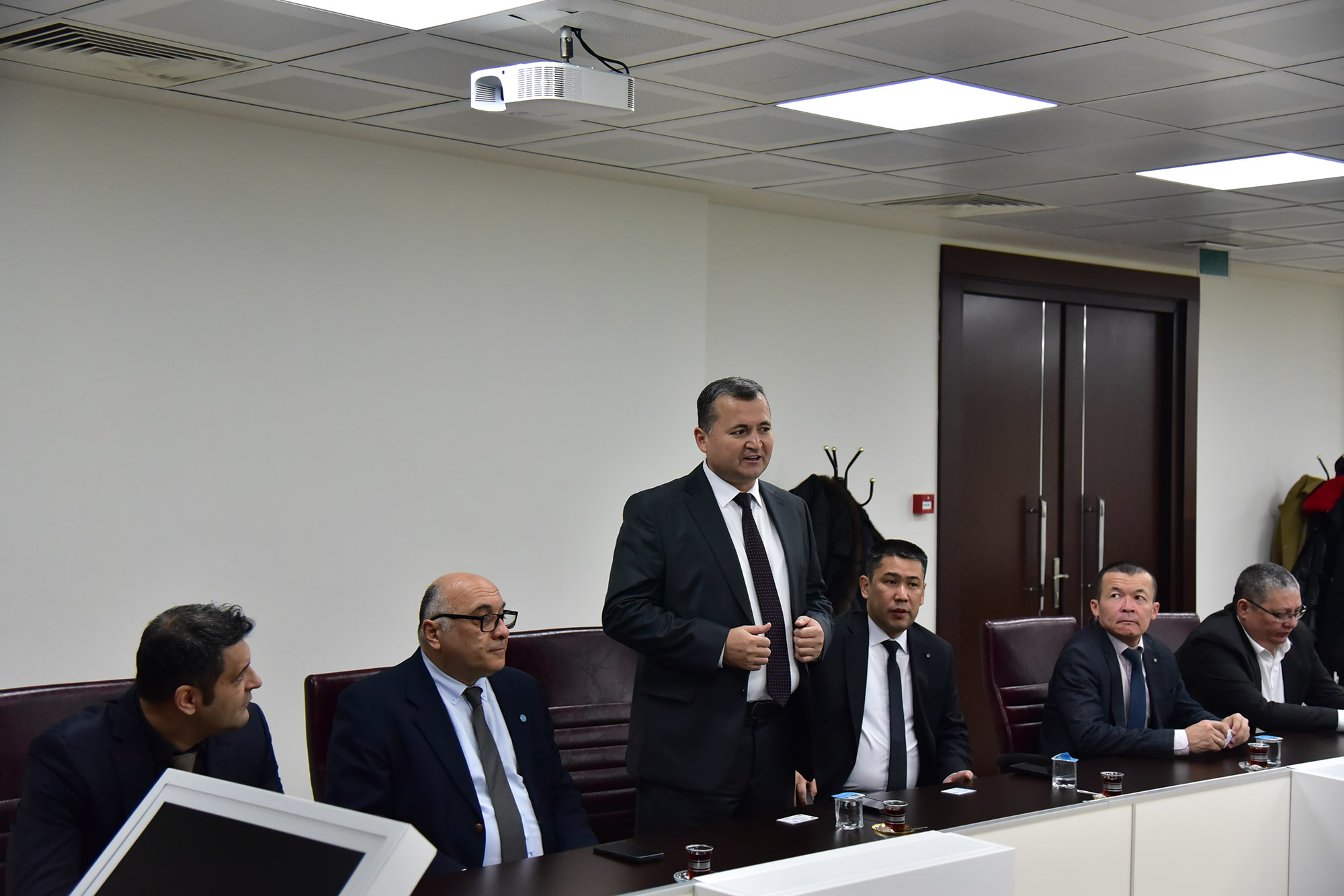 BAÜN’de Türk Dünyası Buluşması: Rektör Oğurlu Karakalpak Heyetini Ağırladı 3
