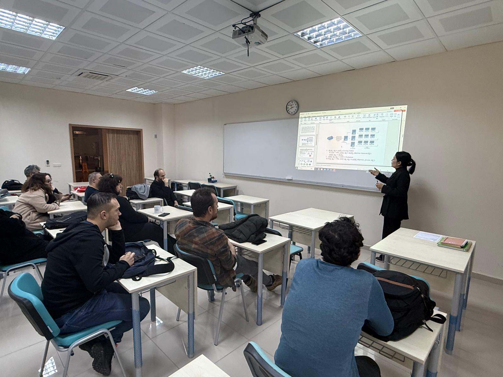 Özbek Akademisyen Kurbonaliyeva Dilşoda Yüksek Lisans Öğrencilerimize Seminer 1