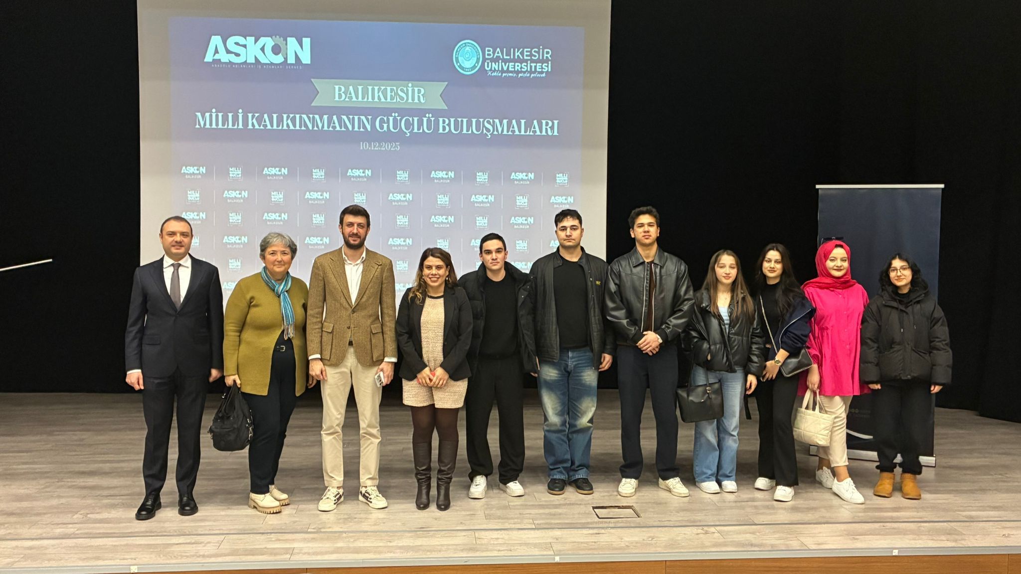 Participation in the "Strong Encounters of National Development" Seminar 2