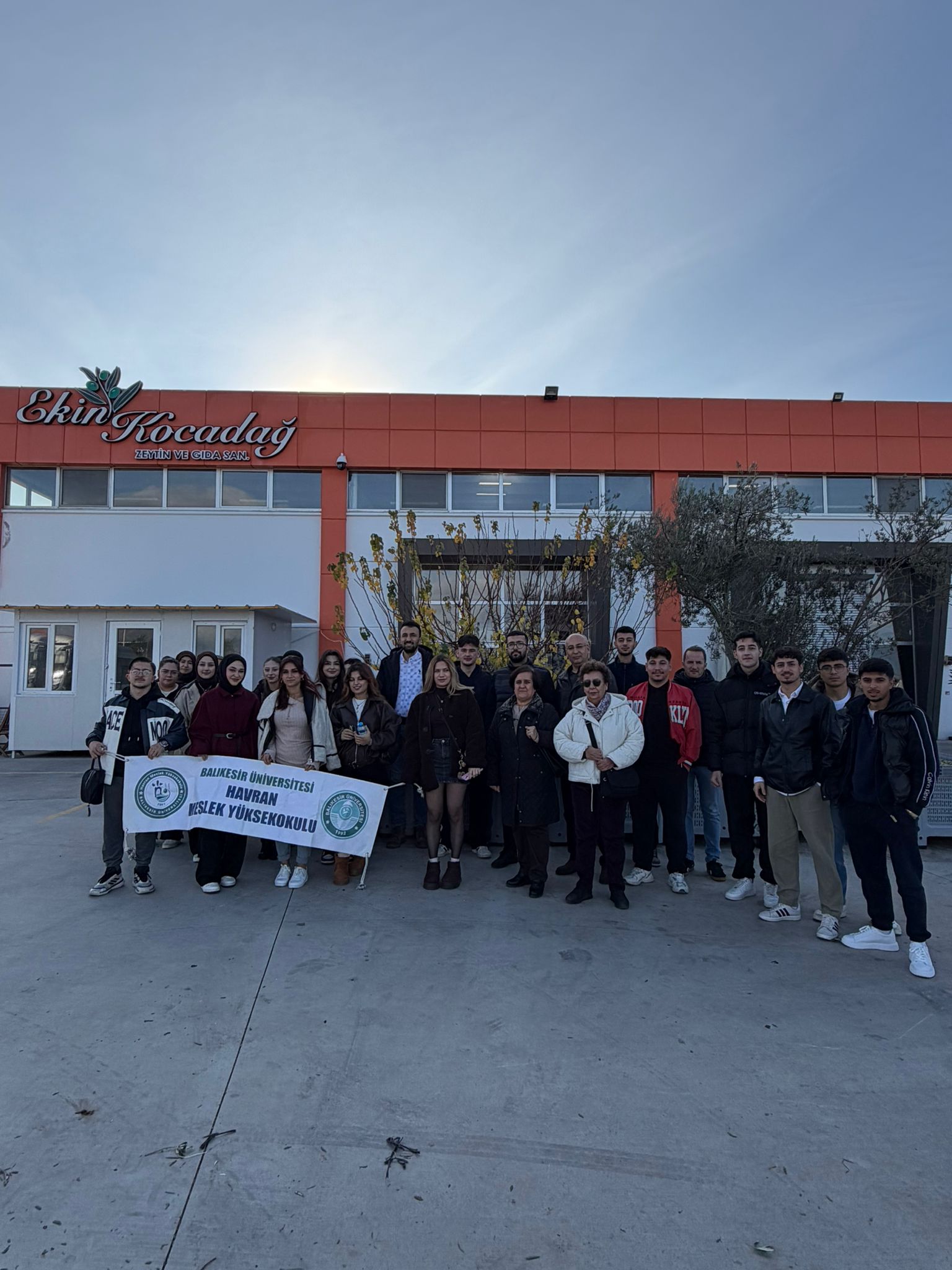 Havran MYO Öğrencilerinden Zeytinyağı Fabrikası ve Kocadağ At Çiftliği Ziyareti-Teknik Gezi
