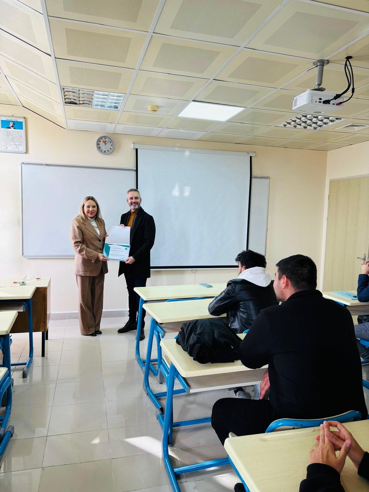 Otomotiv Teknolojisi Programı, Balıkesir Ticaret Odası 7. Meslek Komitesi Üyesi Hakan Sancaklı’nın Katılımı ile Seminer Gerçekleştirdi 3