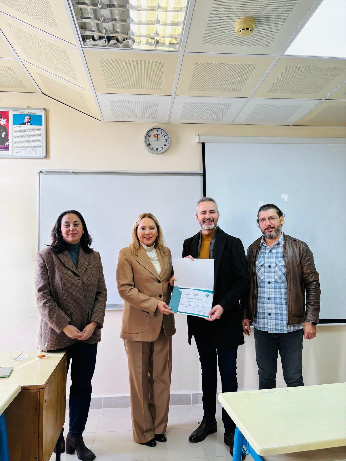 Otomotiv Teknolojisi Programı, Balıkesir Ticaret Odası 7. Meslek Komitesi Üyesi Hakan Sancaklı’nın Katılımı ile Seminer Gerçekleştirdi