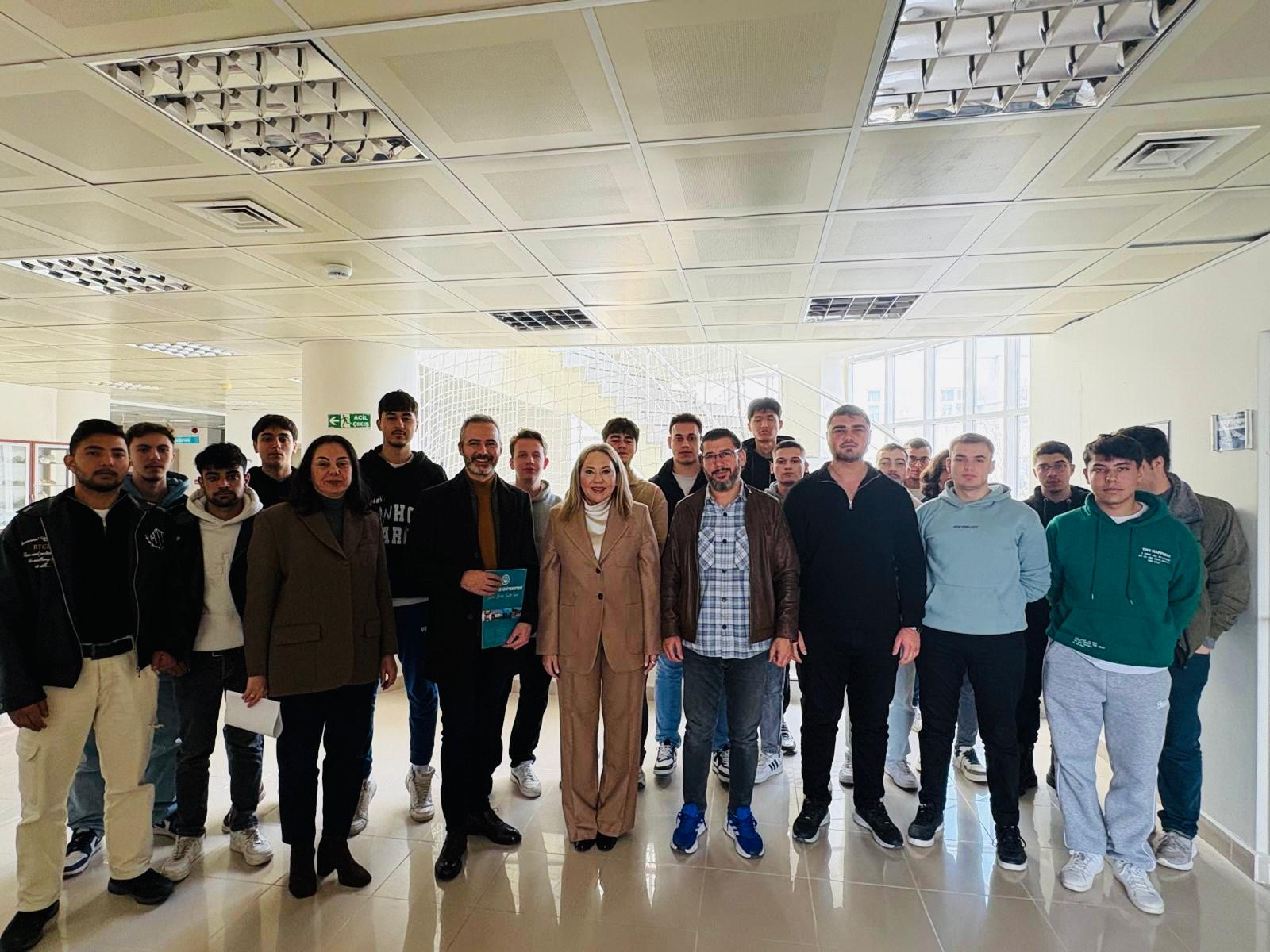 Otomotiv Teknolojisi Programı, Balıkesir Ticaret Odası 7. Meslek Komitesi Üyesi Hakan Sancaklı’nın Katılımı ile Seminer Gerçekleştirdi 1