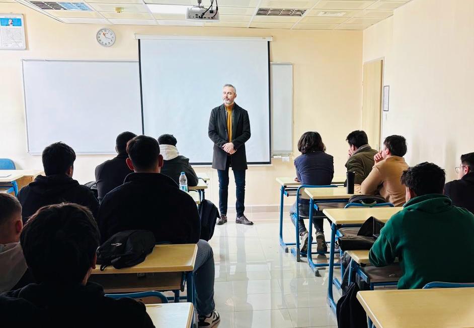 Otomotiv Teknolojisi Programı, Balıkesir Ticaret Odası 7. Meslek Komitesi Üyesi Hakan Sancaklı’nın Katılımı ile Seminer Gerçekleştirdi 2
