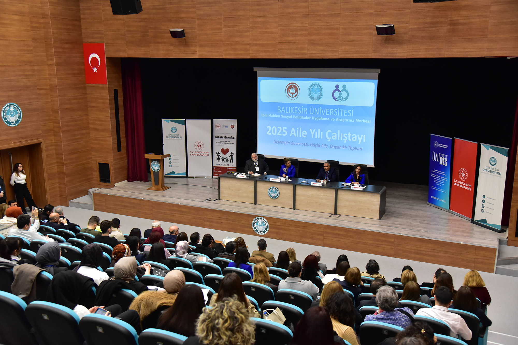BAÜN de Aile Yılı Çalıştayı 'Geleceğin Güvencesi: Güçlü Aile, Dayanıklı Toplum' Temasıyla Gerçekleştirildi 1