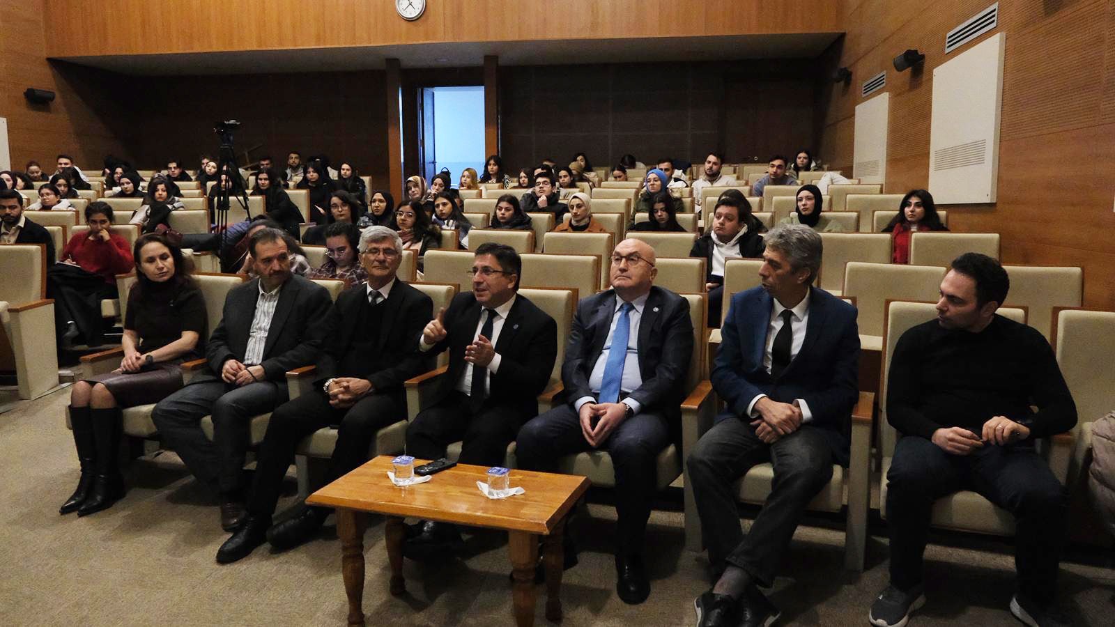 Dünya Türk Dili Ailesi Günü BAÜN’de Akademik Programla Kutlandı 5