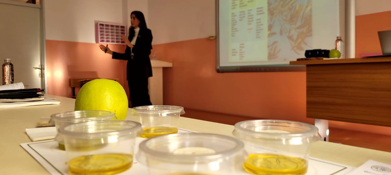 Olive Oil Tasting Training Held at Edremit Vocational School 8
