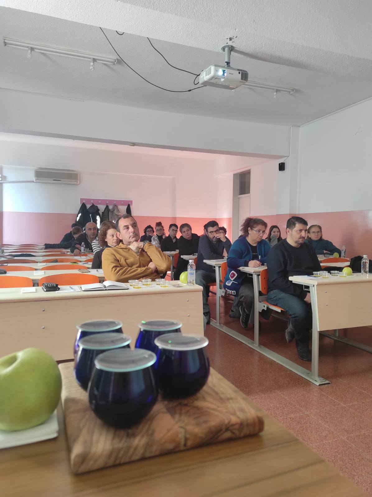 Olive Oil Tasting Training Held at Edremit Vocational School 2