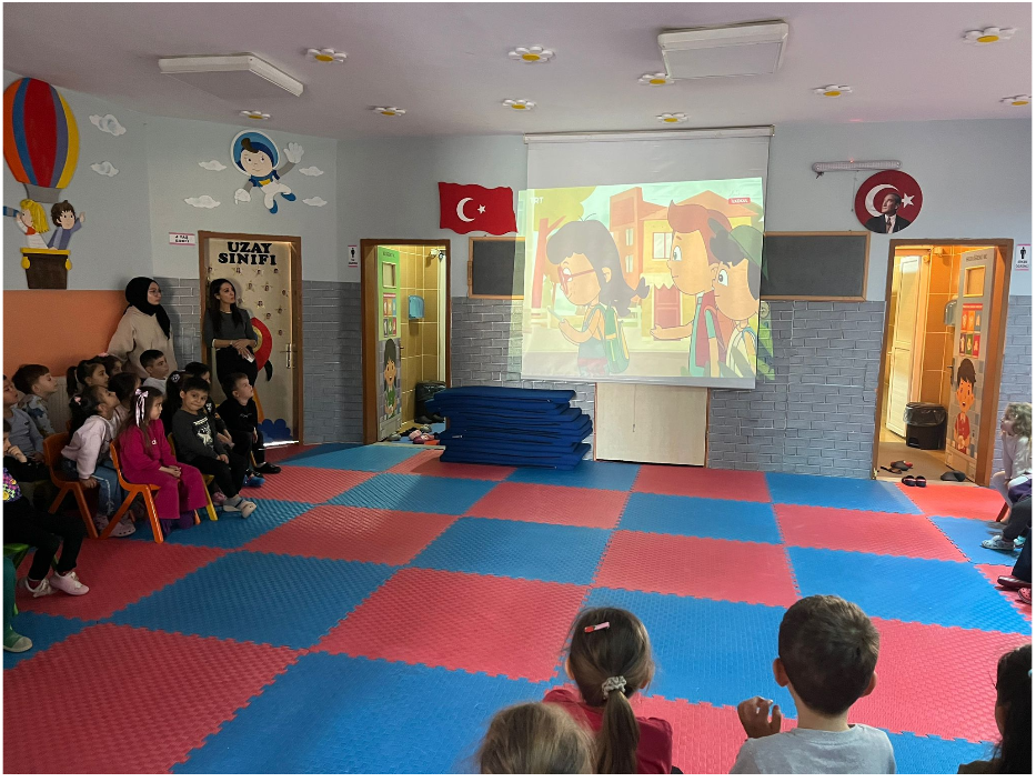 İSHMYO öğrencilerinden Teknoloji Bağımlılığına Yönelik Farkındalı Etkinliği 3