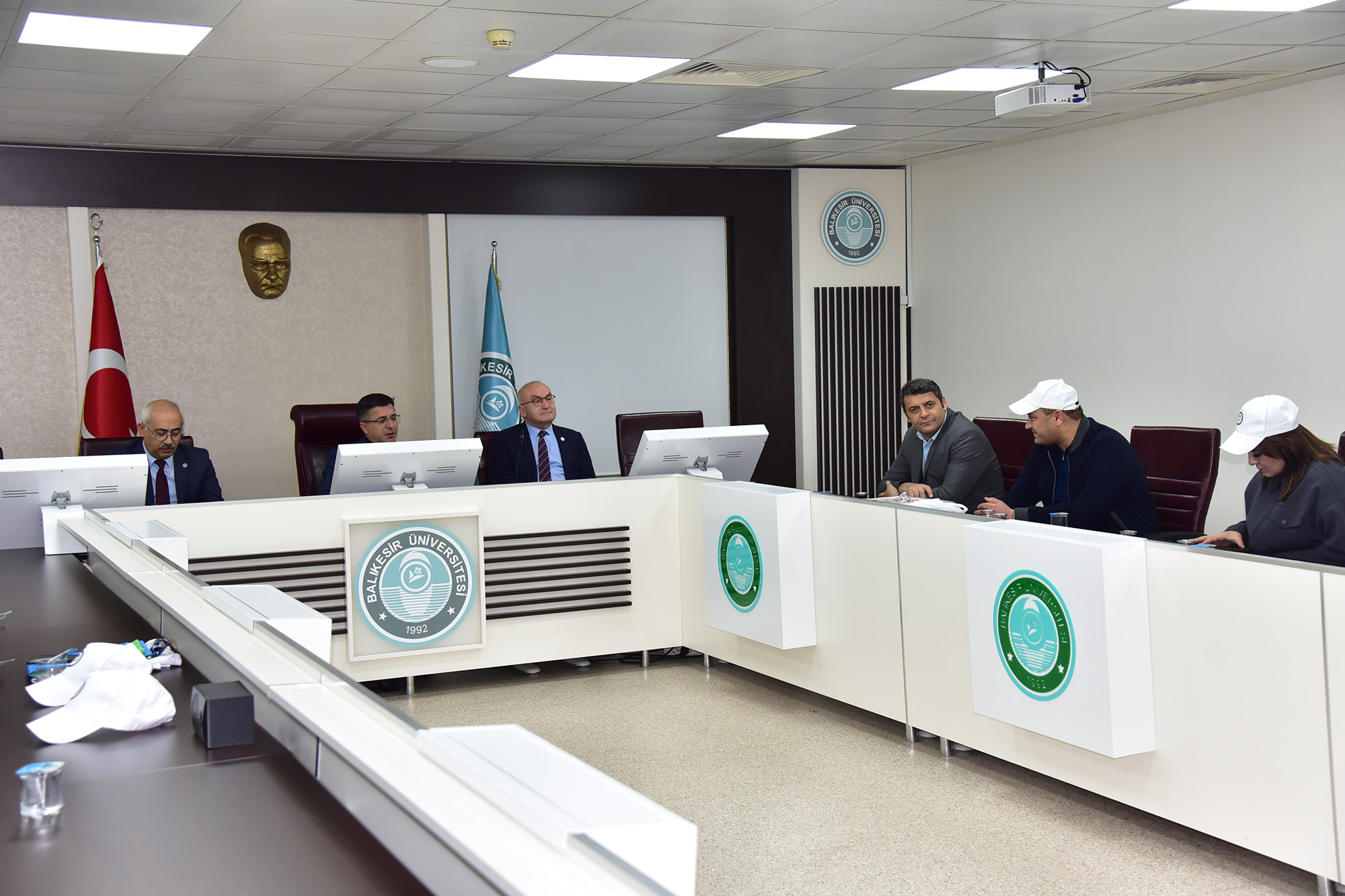 Uluslararası İş Birliklerine Katkı: Rönesans Eğitim Üniversitesi Heyeti BAÜN’de Akademik Çalışmalara Katılıyor 4