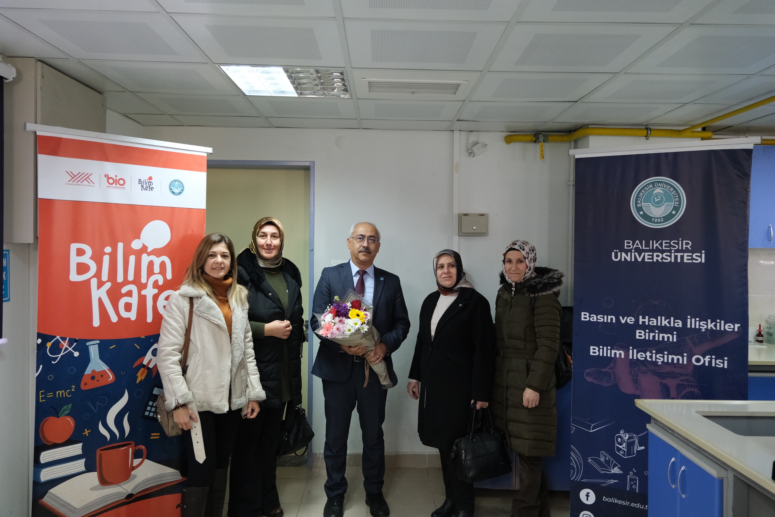 Küçük Araştırmacılar, Büyük Hedefler: Minik Eller BAÜN Biyoloji Laboratuvarında Bilimle Tanıştı 11