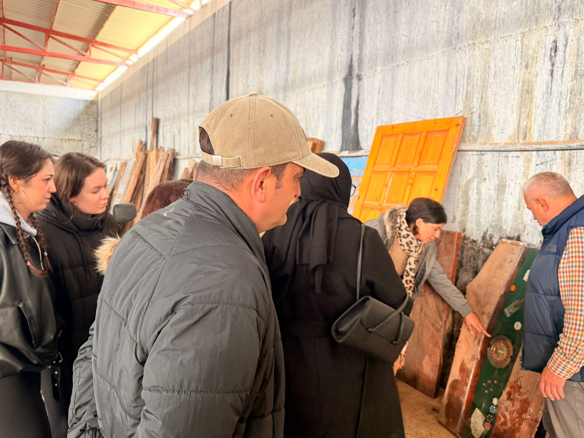 Ayvalık MYO Ahşap Konservasyonu Dersi Kapsamında Uygulamalı Teknik Gezi Düzenlendi. 11