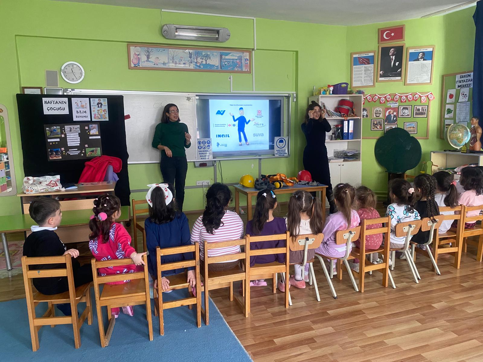 Dursunbey MYO’dan Miniklere Güvenlik Bilinci: "Kişisel Koruyucuları Tanıyorum” Etkinliği 5