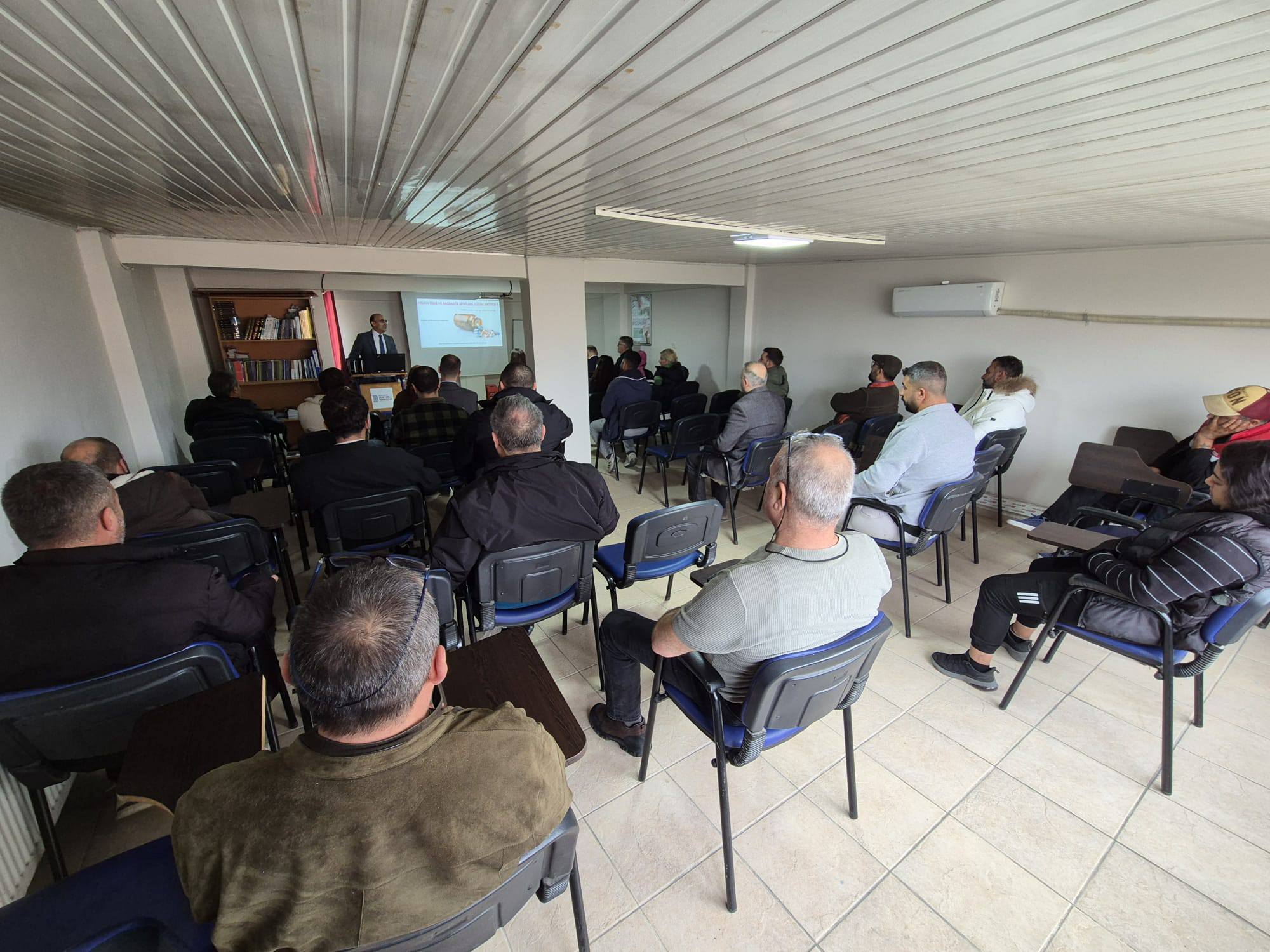 Prof. Dr. Selami Selvi, Director of Edremit Vocational School, Gave a Seminar at the Directorate of Probation 3